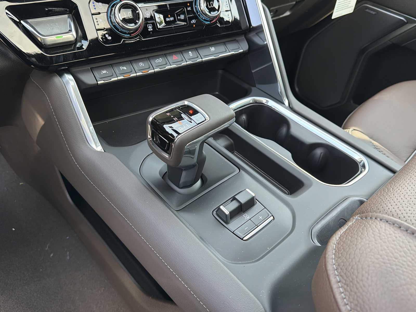 2026 GMC Sierra 1500 Denali - Photo 10