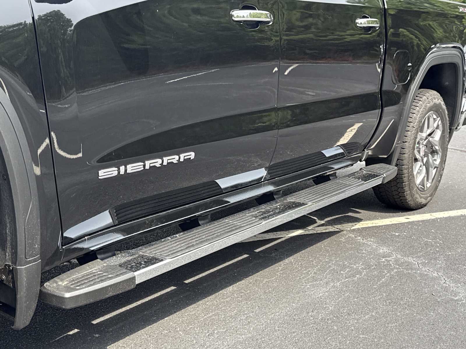 2026 GMC Sierra 1500 SLT - Photo 29