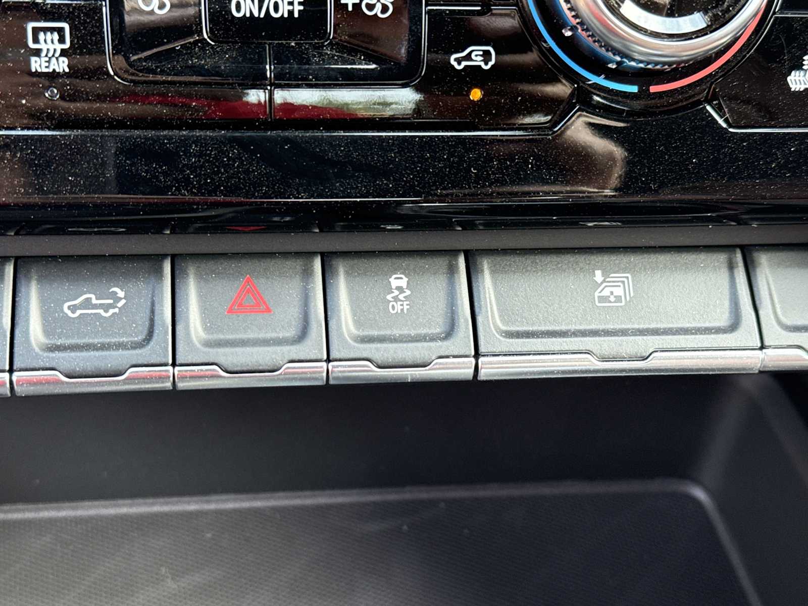 2025 GMC Sierra 3500HD Denali Ultimate - Photo 11