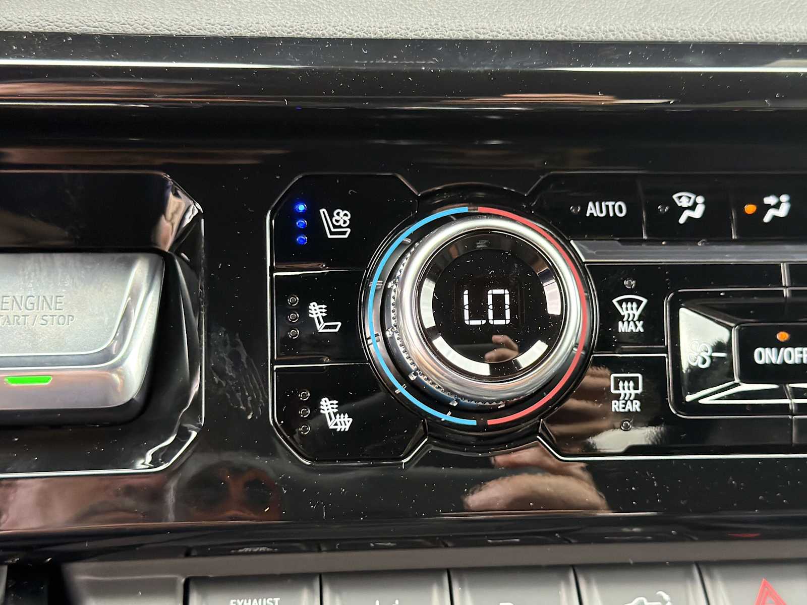 2026 GMC Sierra 2500HD AT4 - Photo 7