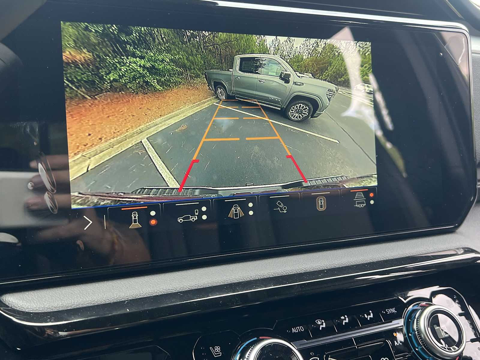 2026 Gmc Sierra 2500 HD AT4 photo 3