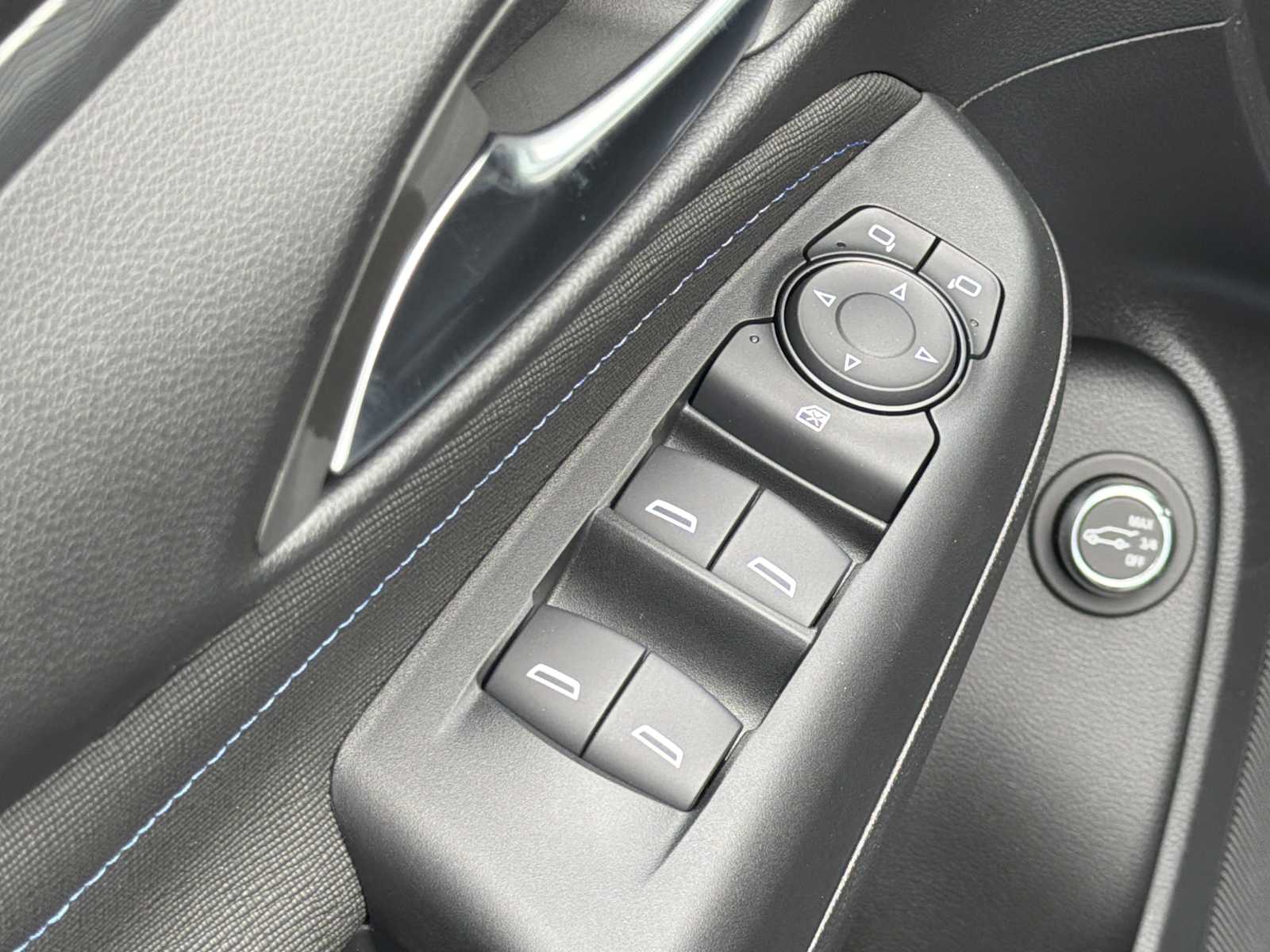 2026 Buick Envista Sport Touring - Photo 18