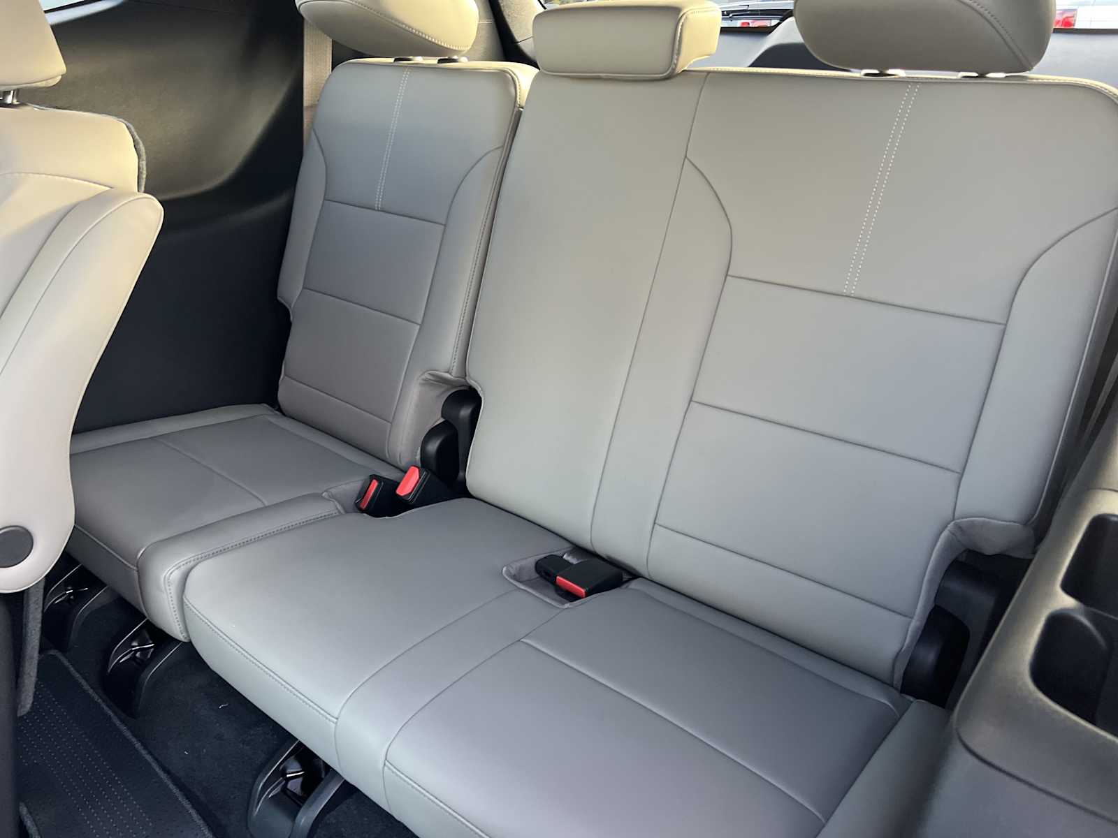 2026 GMC Acadia Elevation - Photo 18