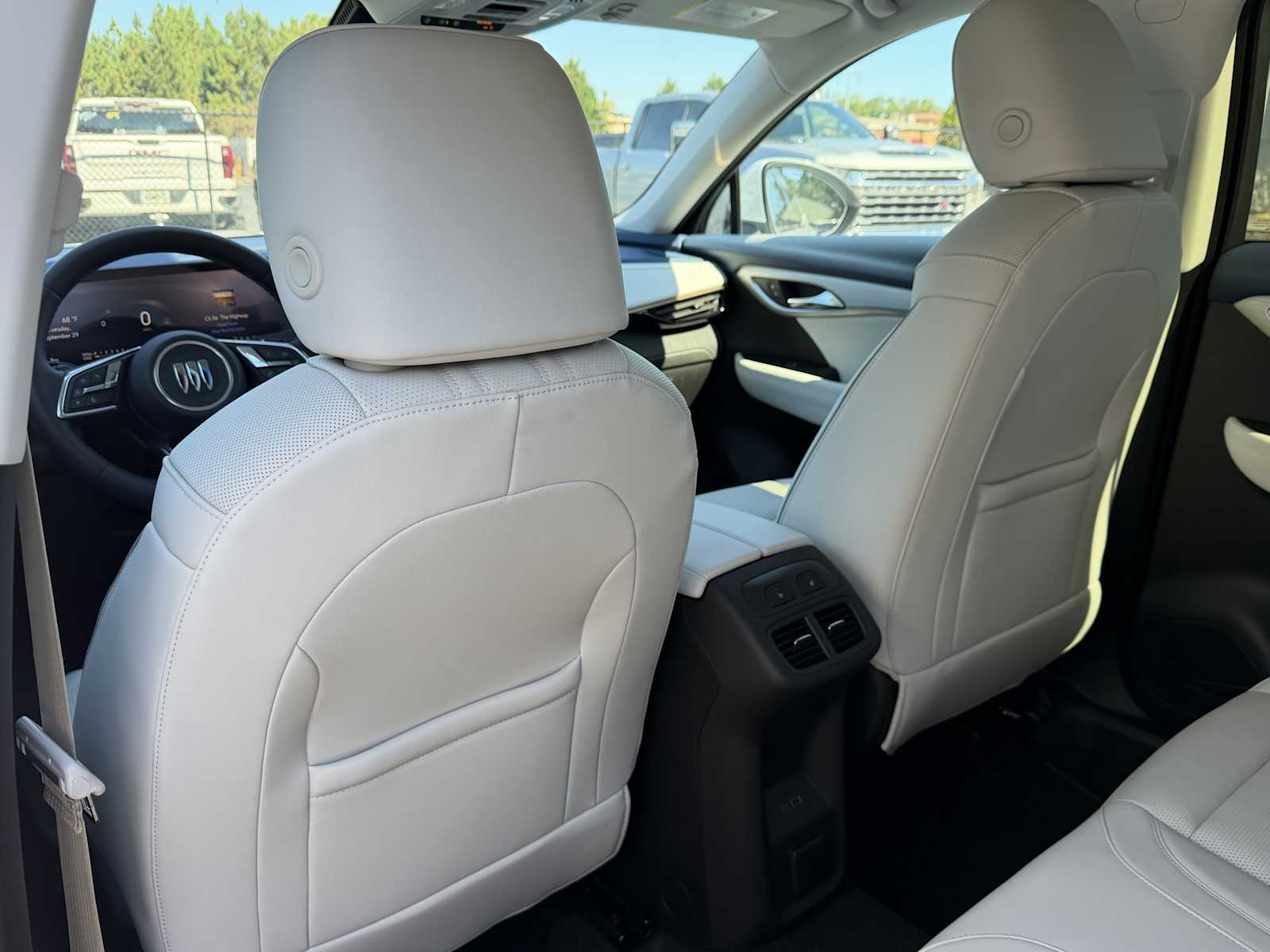 2026 Buick Envision Avenir - Photo 25