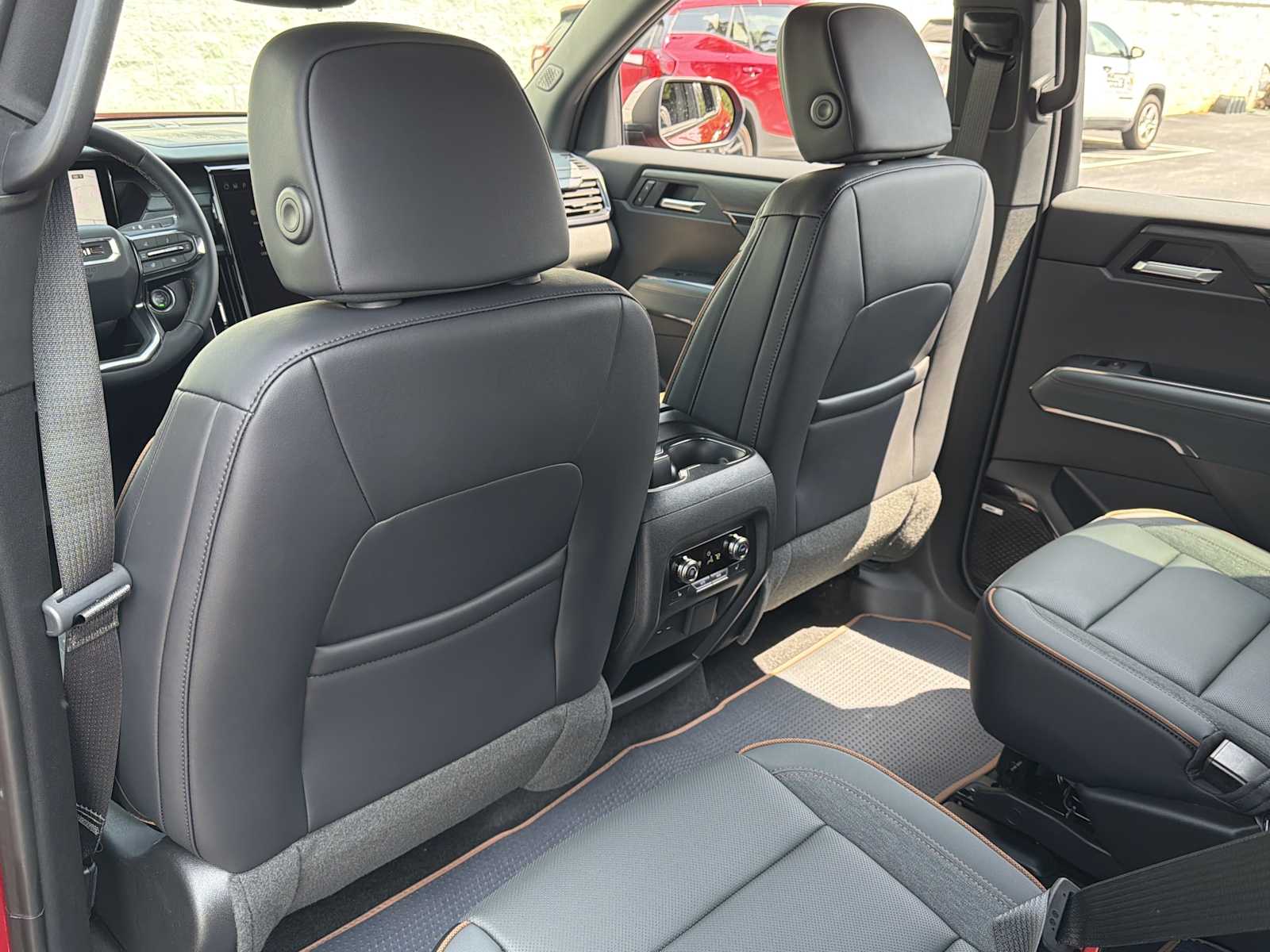 2026 GMC Acadia AT4 - Photo 22