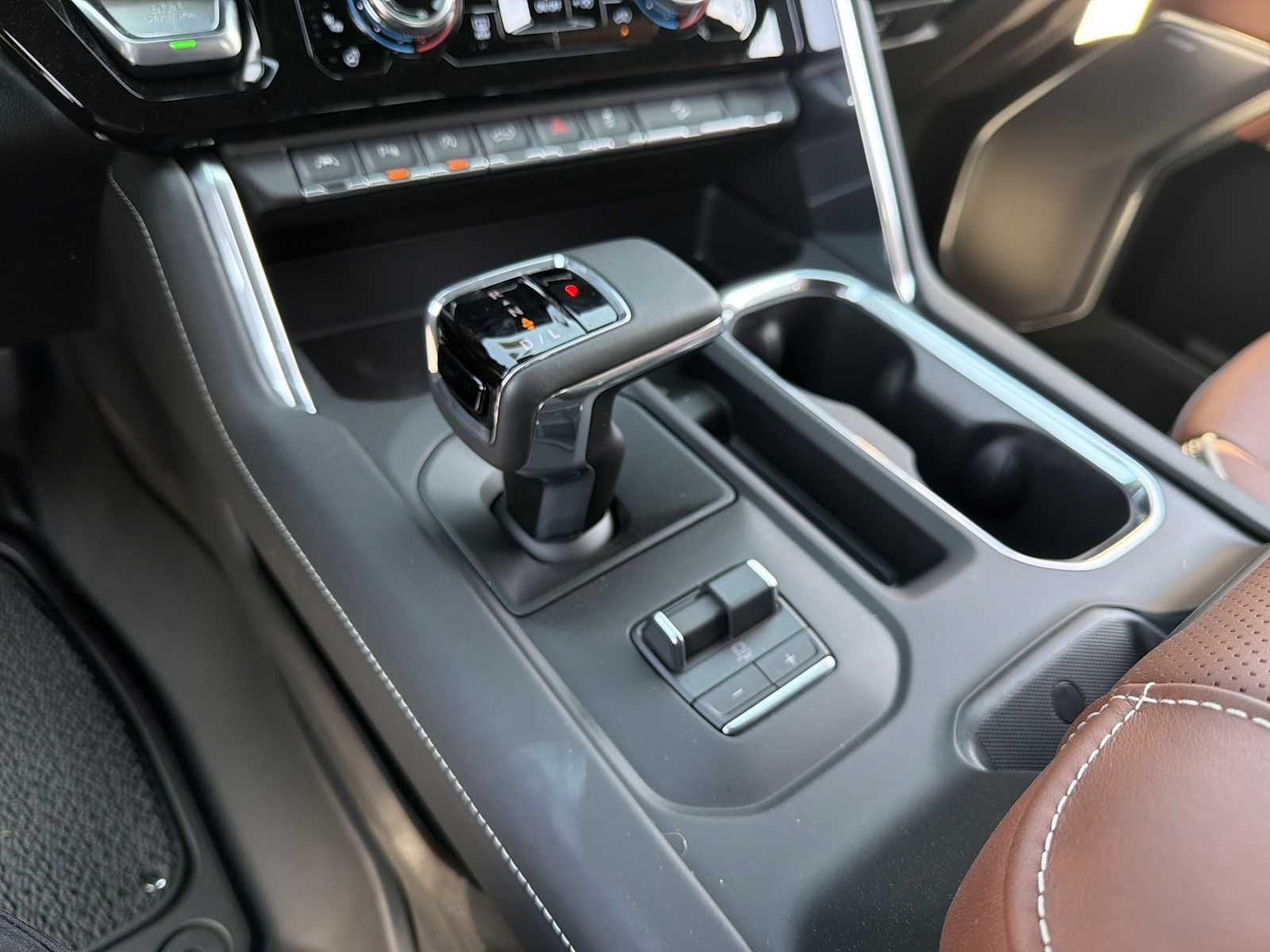 2026 GMC Sierra 1500 Denali Ultimate - Photo 10