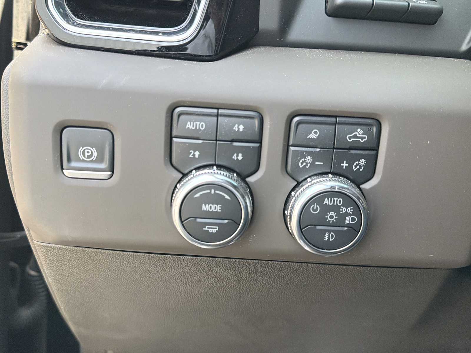 2025 GMC Sierra 2500HD Denali - Photo 16