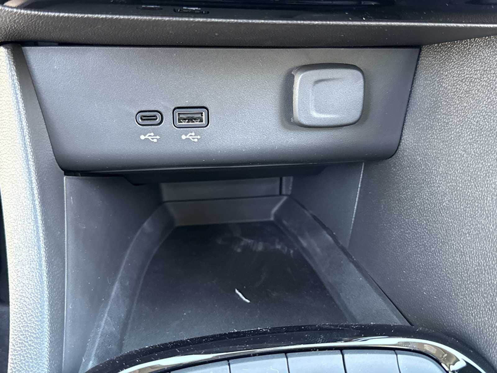 2026 Buick Encore GX Sport Touring - Photo 8