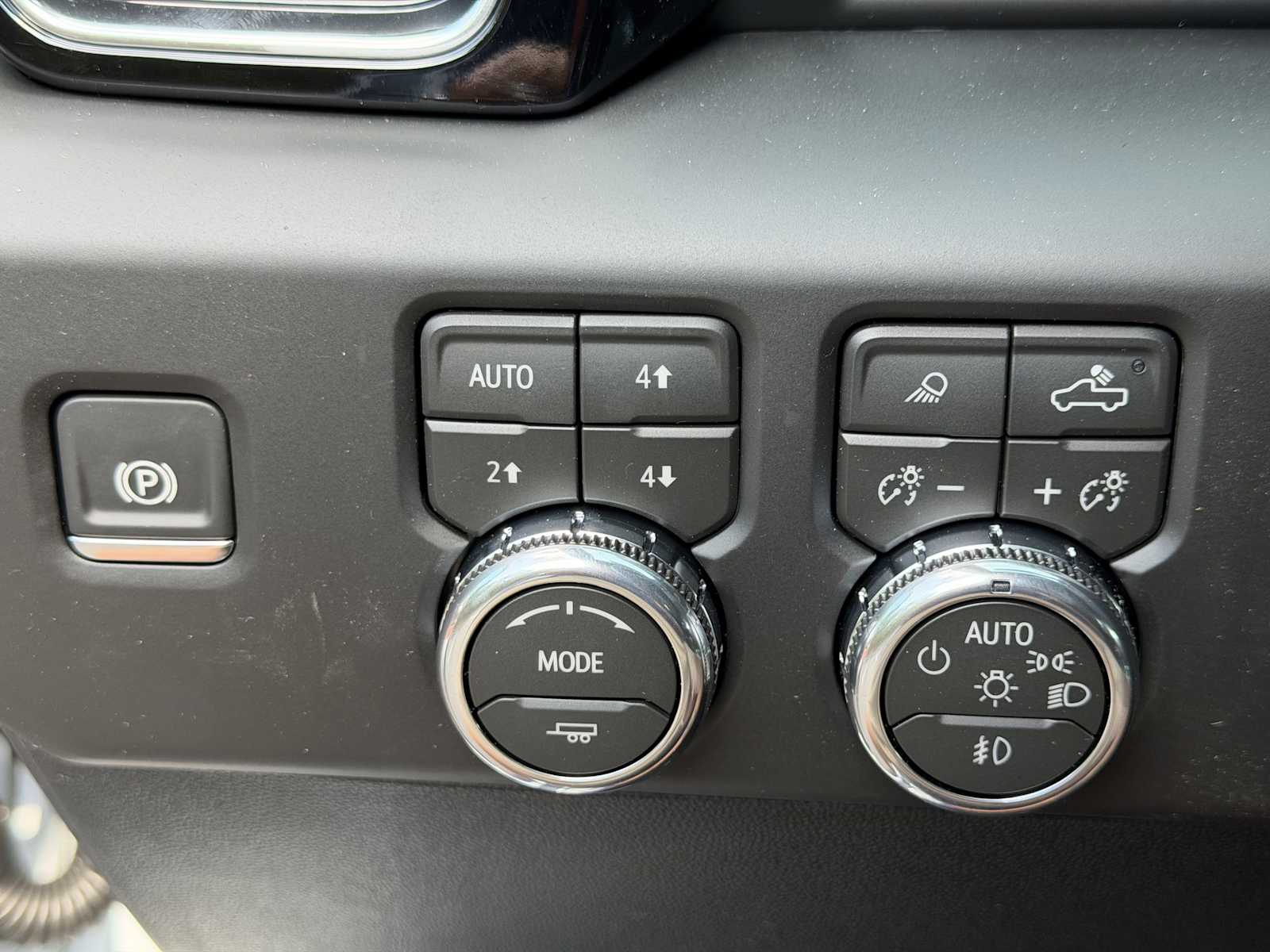 2026 GMC Sierra 2500HD Denali Ultimate - Photo 18