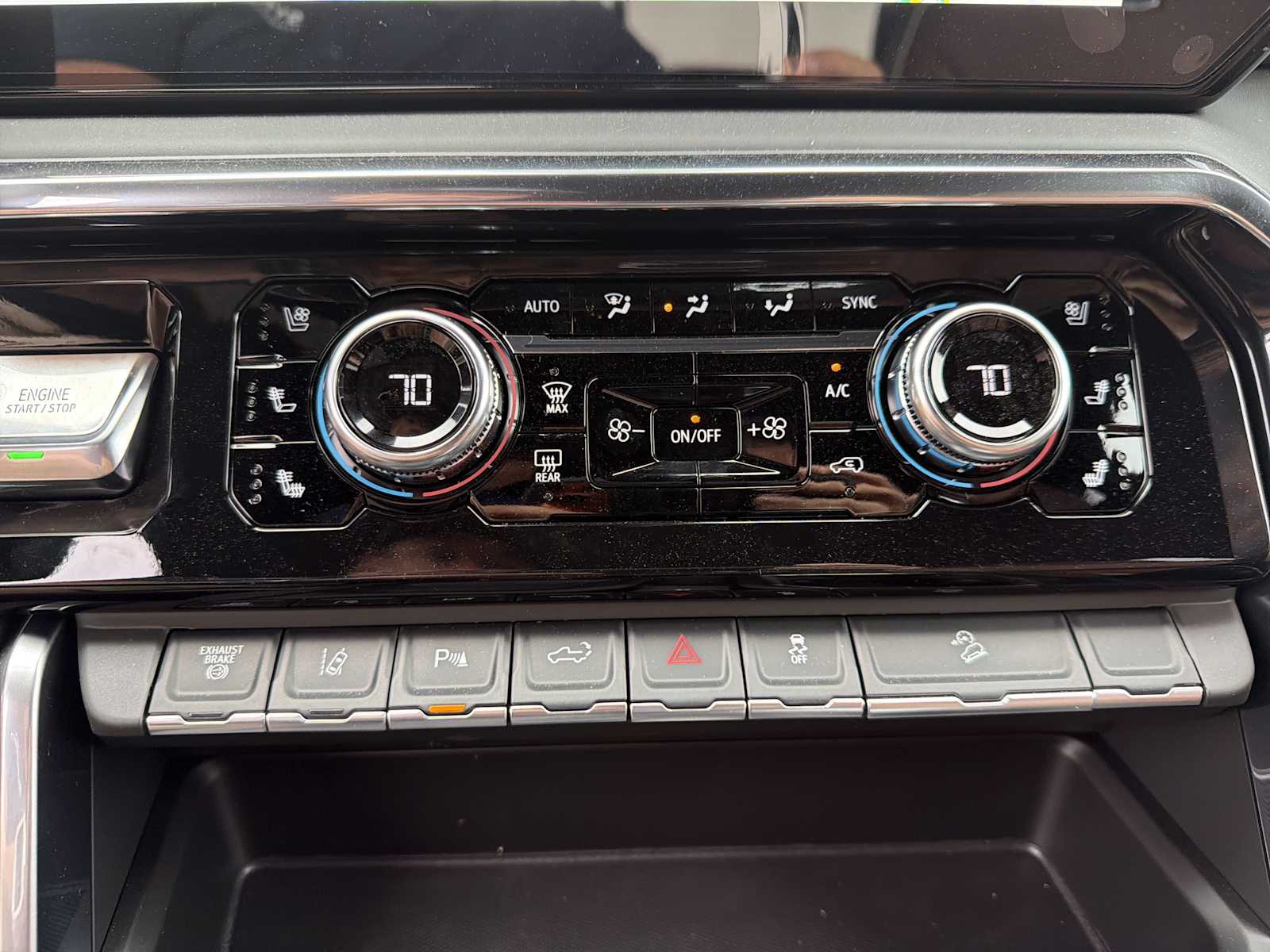 2026 GMC Sierra 2500HD Denali Ultimate - Photo 10