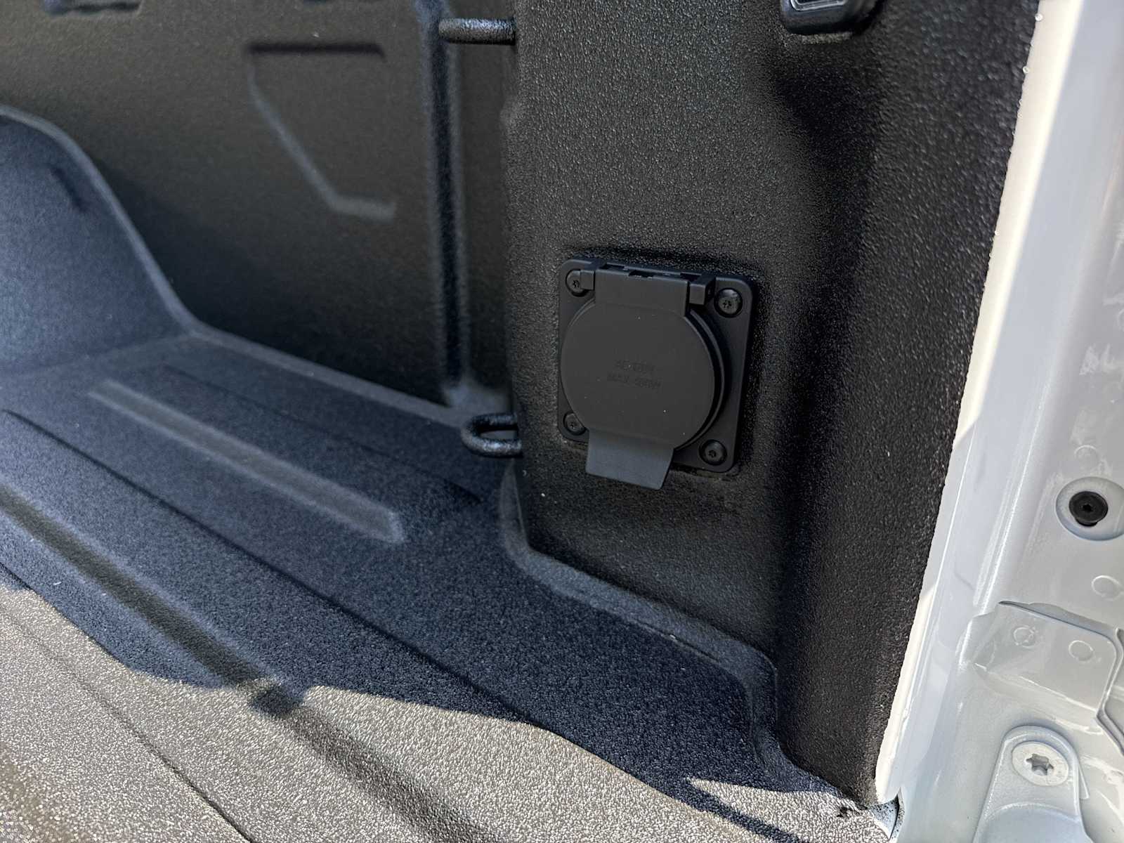 2025 GMC Sierra 3500HD Denali Ultimate - Photo 38