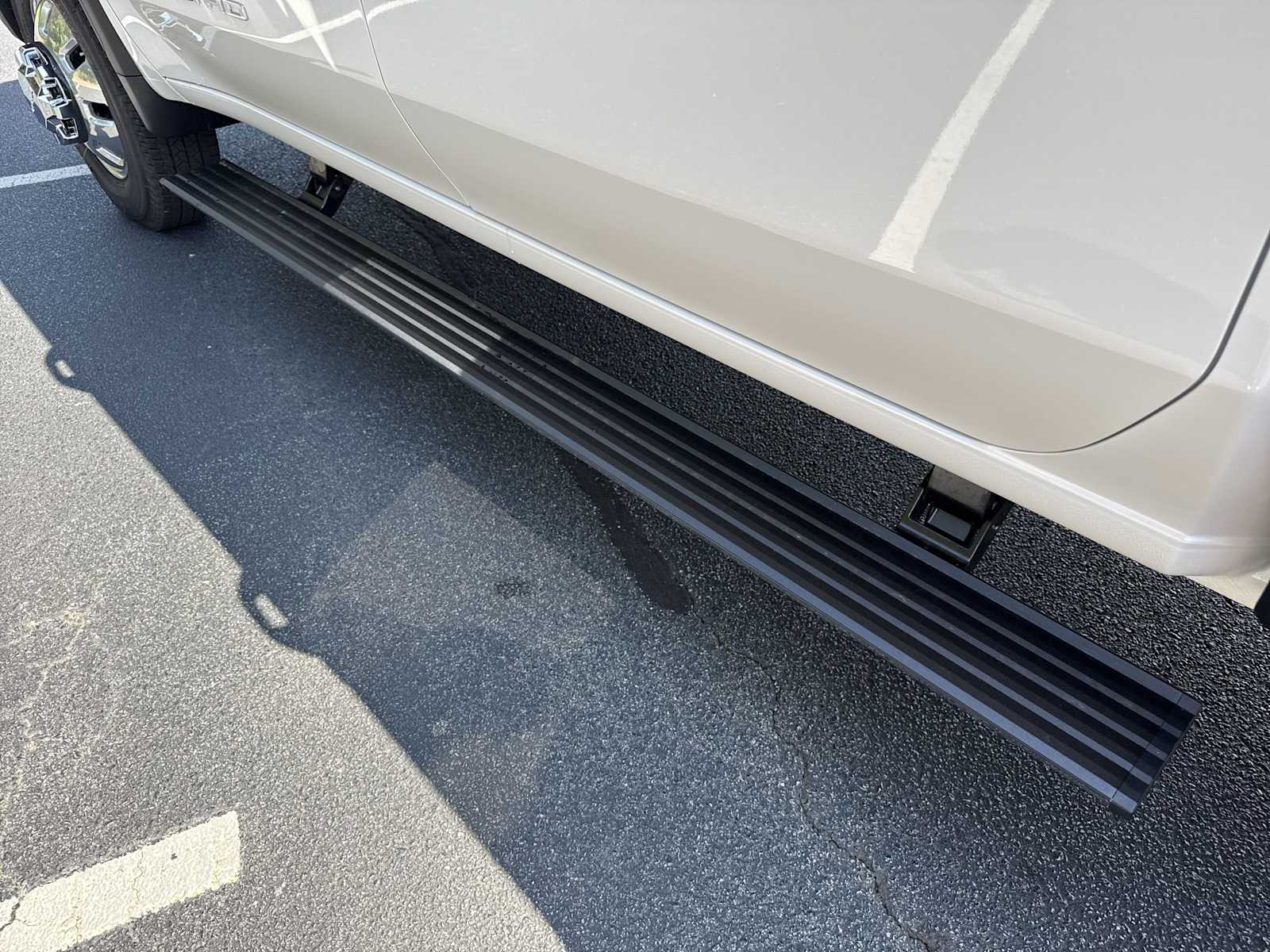 2025 GMC Sierra 3500HD Denali Ultimate - Photo 42