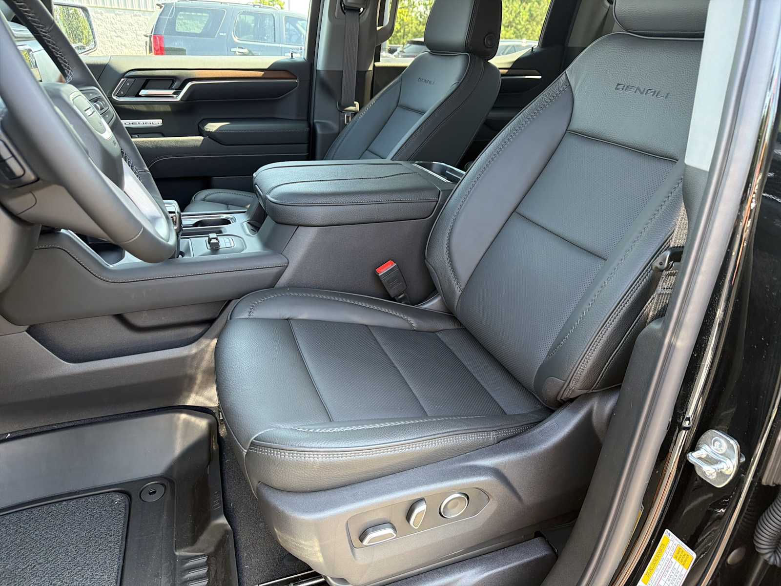2026 GMC Sierra 1500 Denali - Photo 21