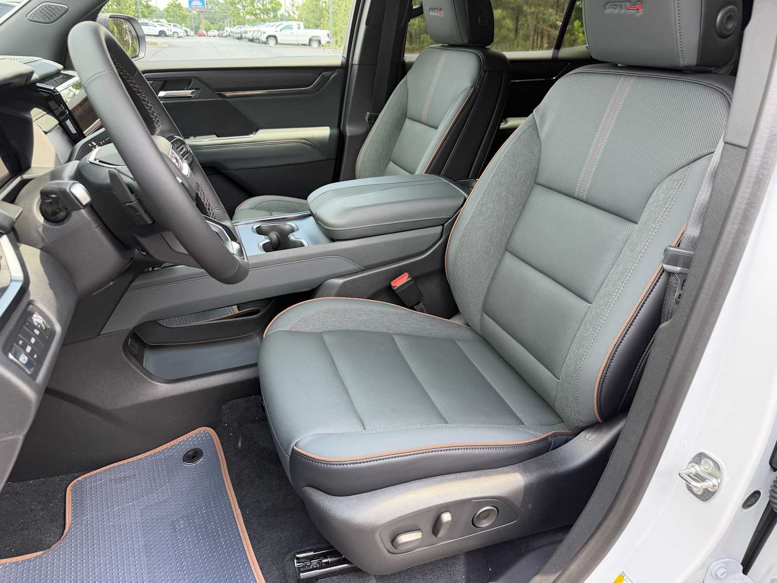 2026 GMC Acadia AT4 - Photo 17