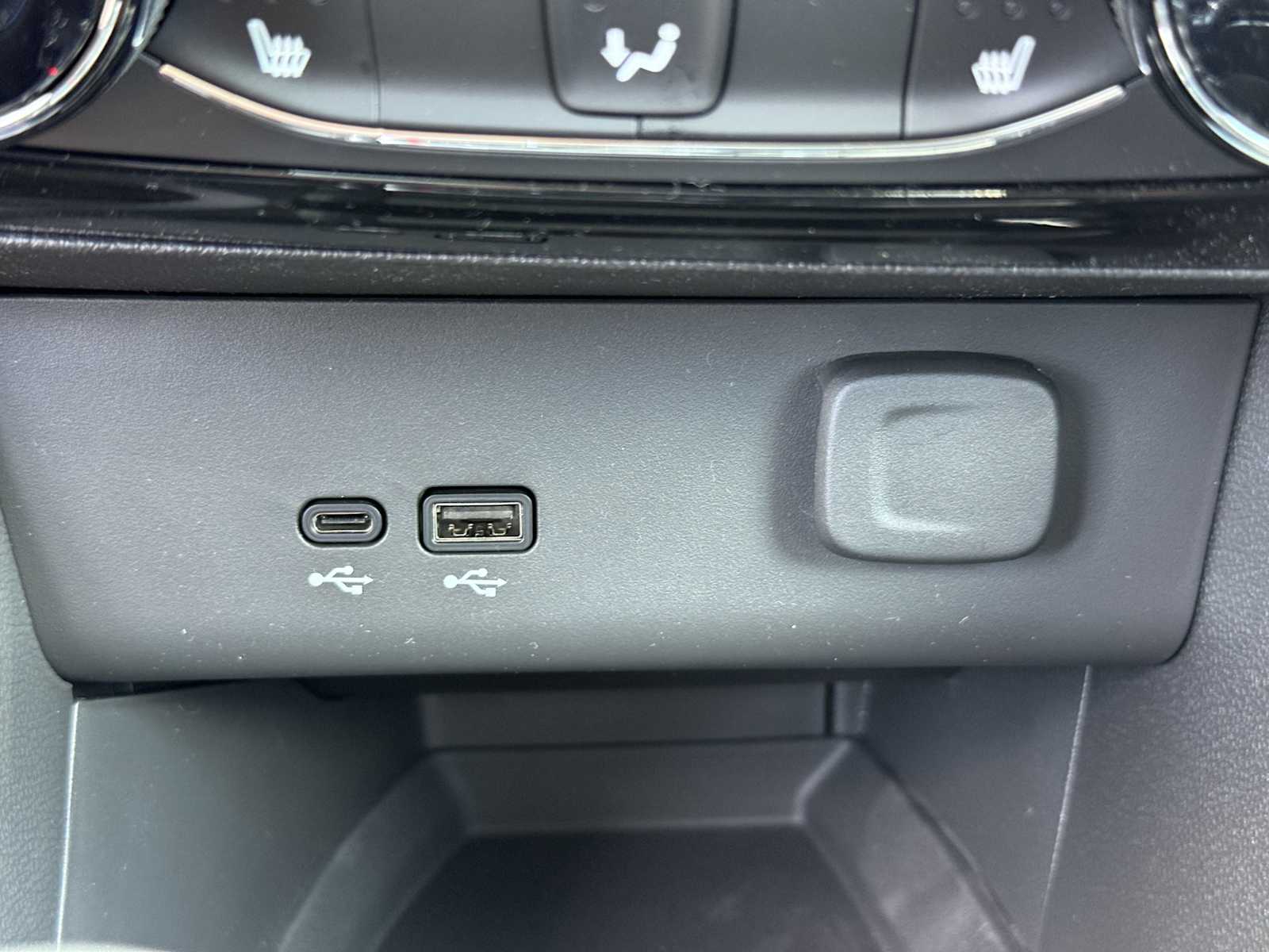 2026 Buick Encore GX Sport Touring - Photo 6