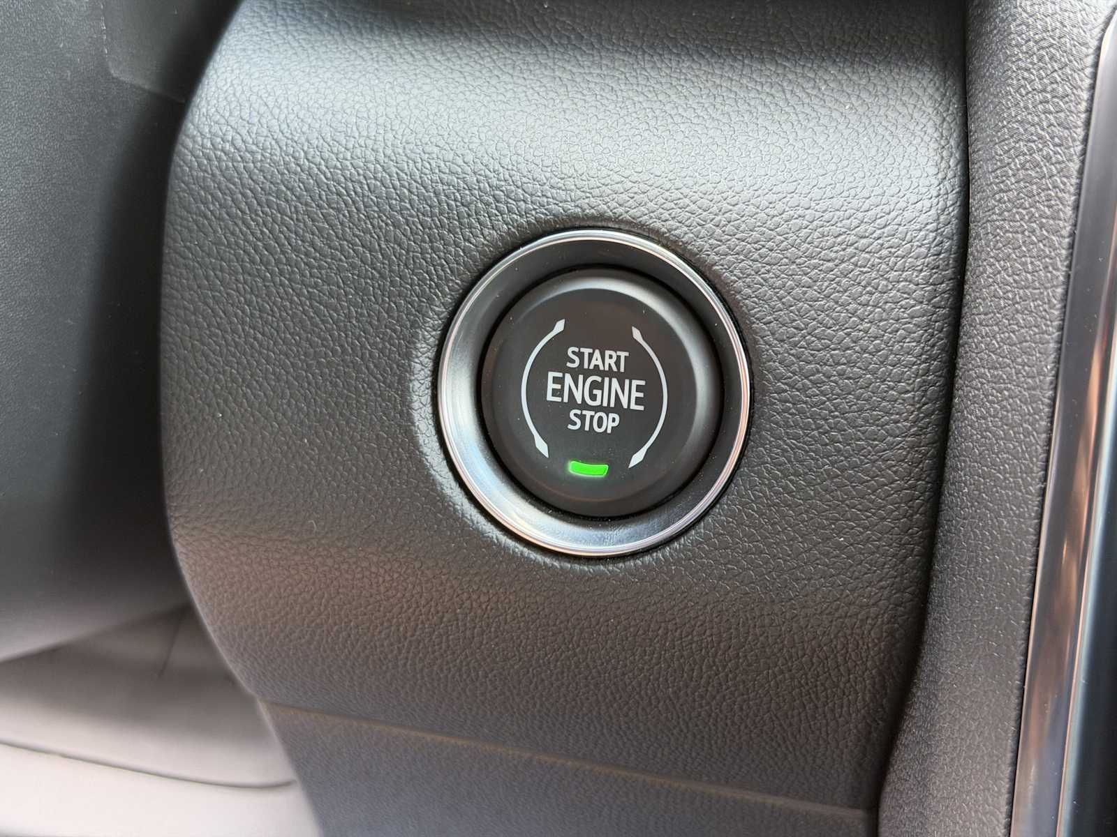 2026 GMC Acadia AT4 - Photo 10