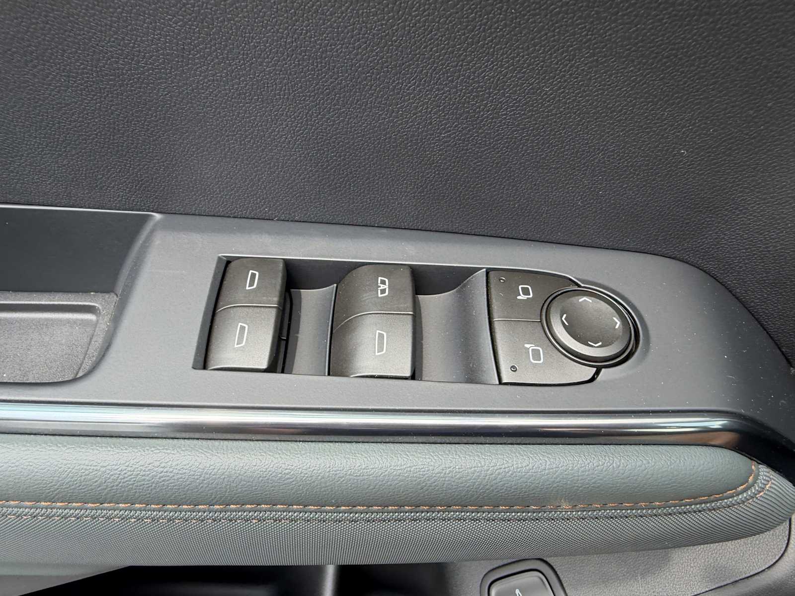 2026 GMC Acadia AT4 - Photo 16