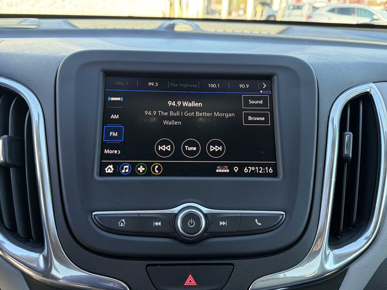 2020 Chevrolet Equinox LT photo 4