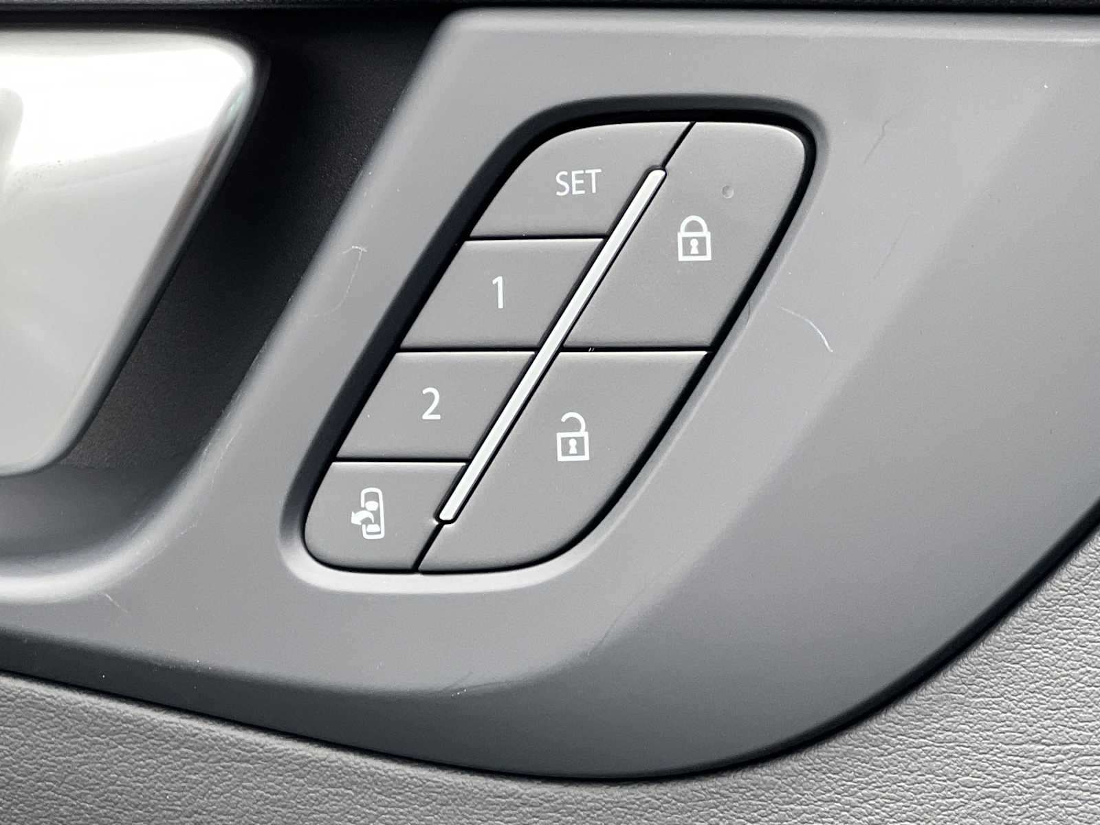 2026 Buick Enclave Sport Touring - Photo 18
