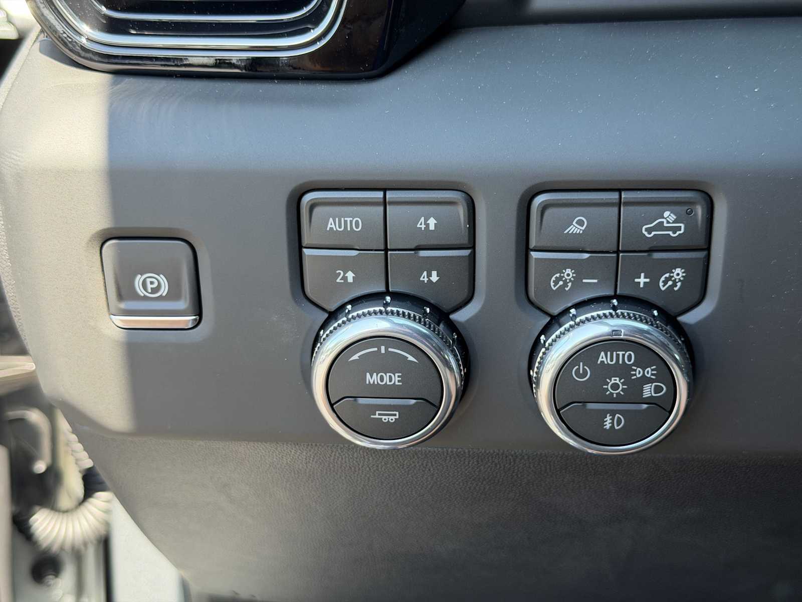 2026 GMC Sierra 1500 AT4 - Photo 18