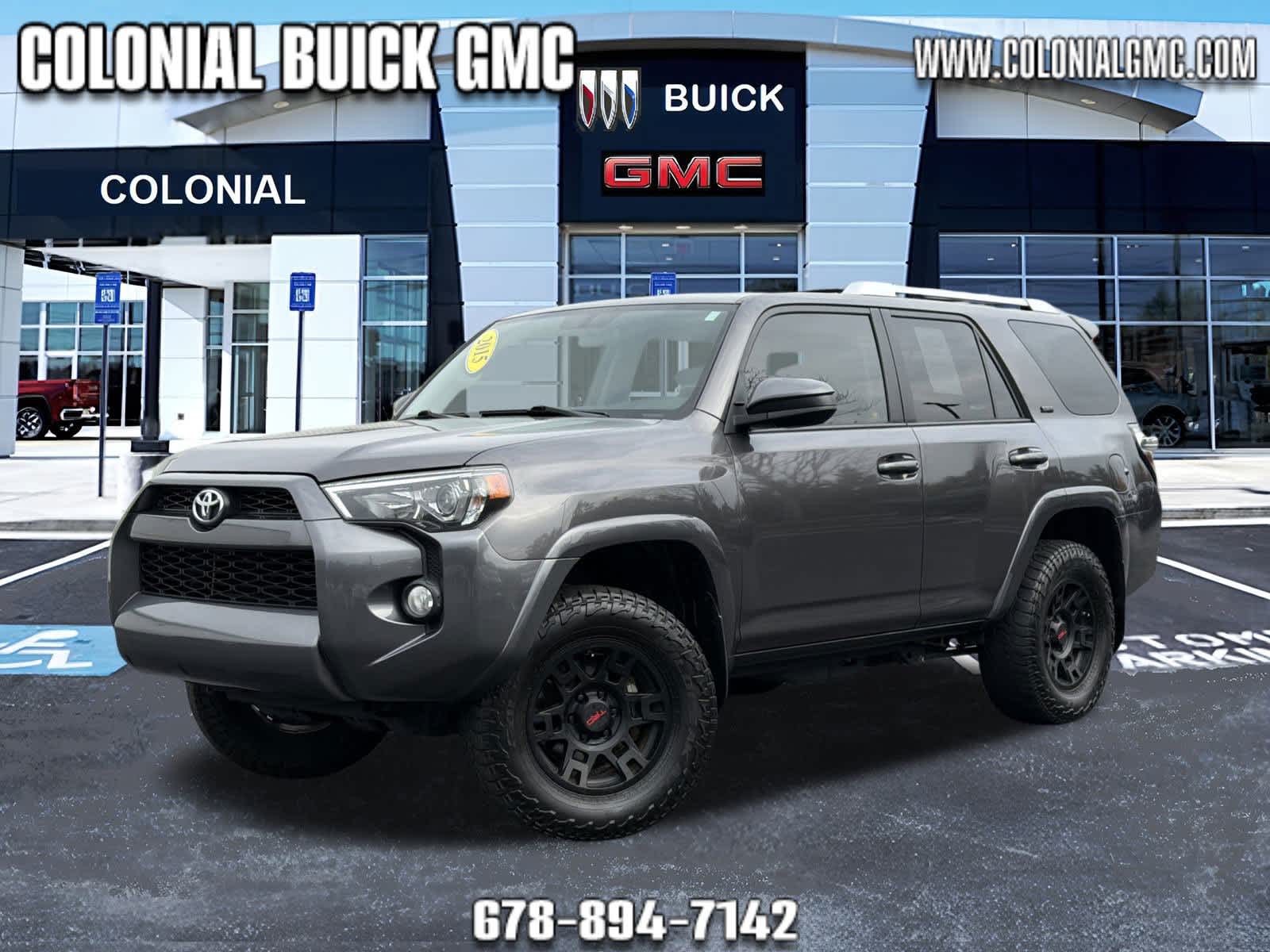 2015 Toyota 4Runner SR5's photo