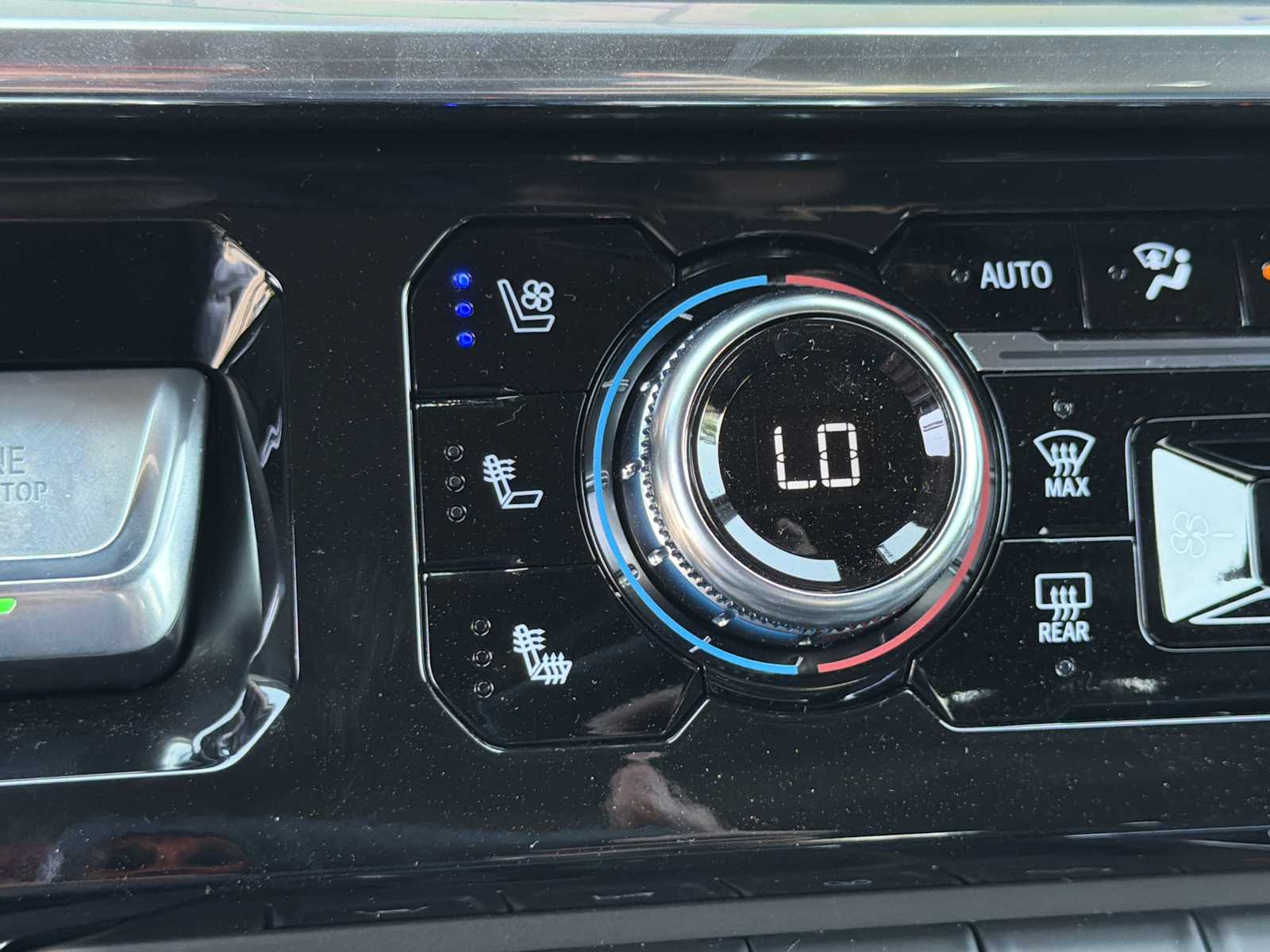 2026 GMC Sierra 1500 Denali - Photo 8