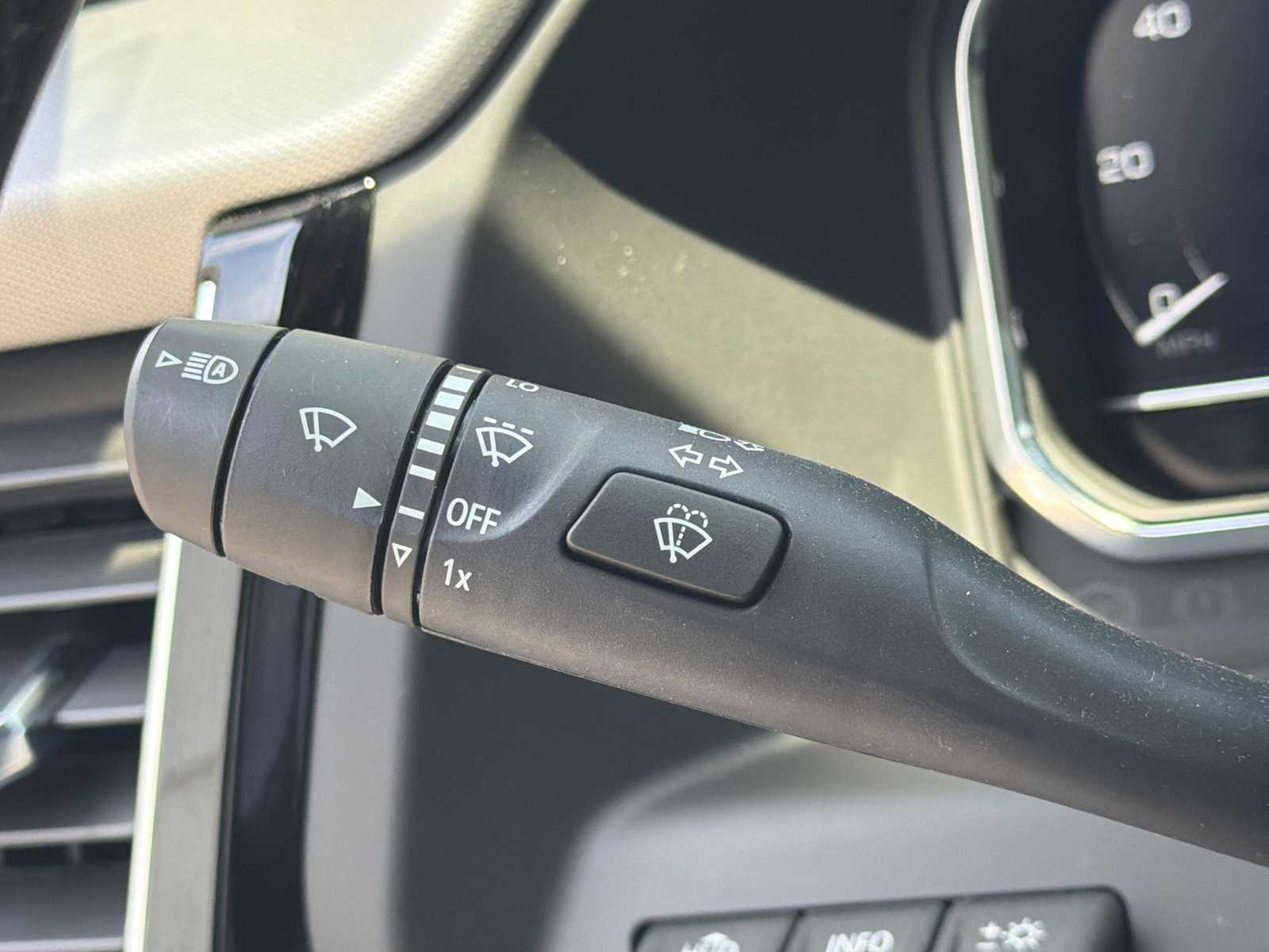 2025 GMC Sierra 2500HD Denali - Photo 14