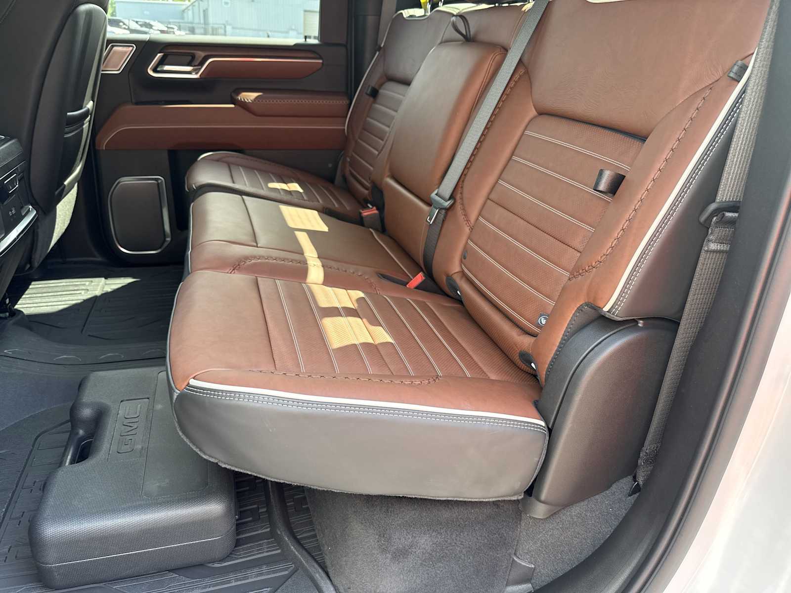 2025 GMC Sierra 3500HD Denali Ultimate - Photo 29