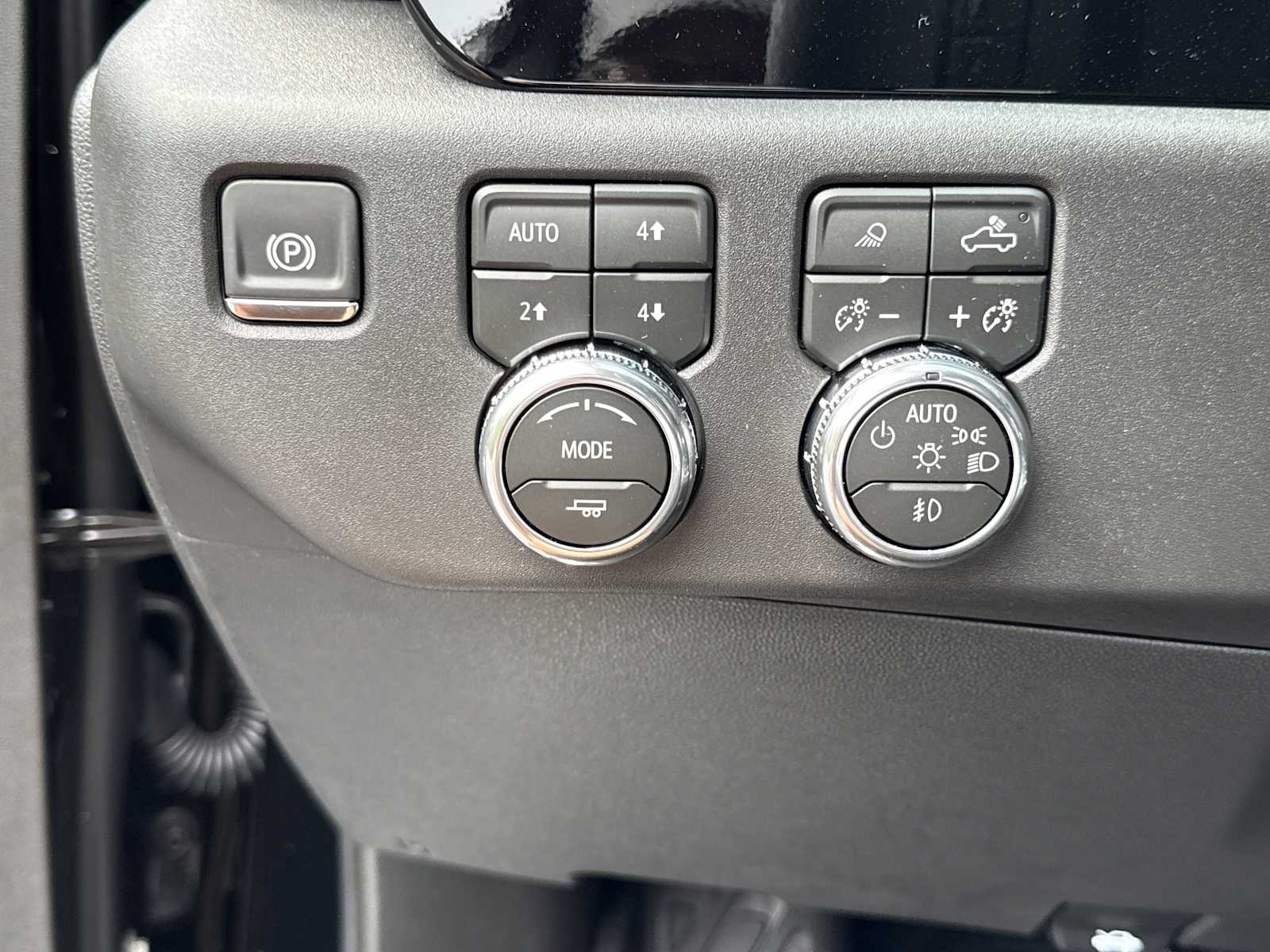 2026 GMC Sierra 1500 SLT - Photo 12