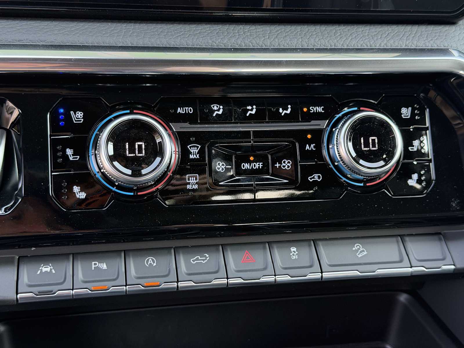 2026 GMC Sierra 1500 Denali - Photo 10