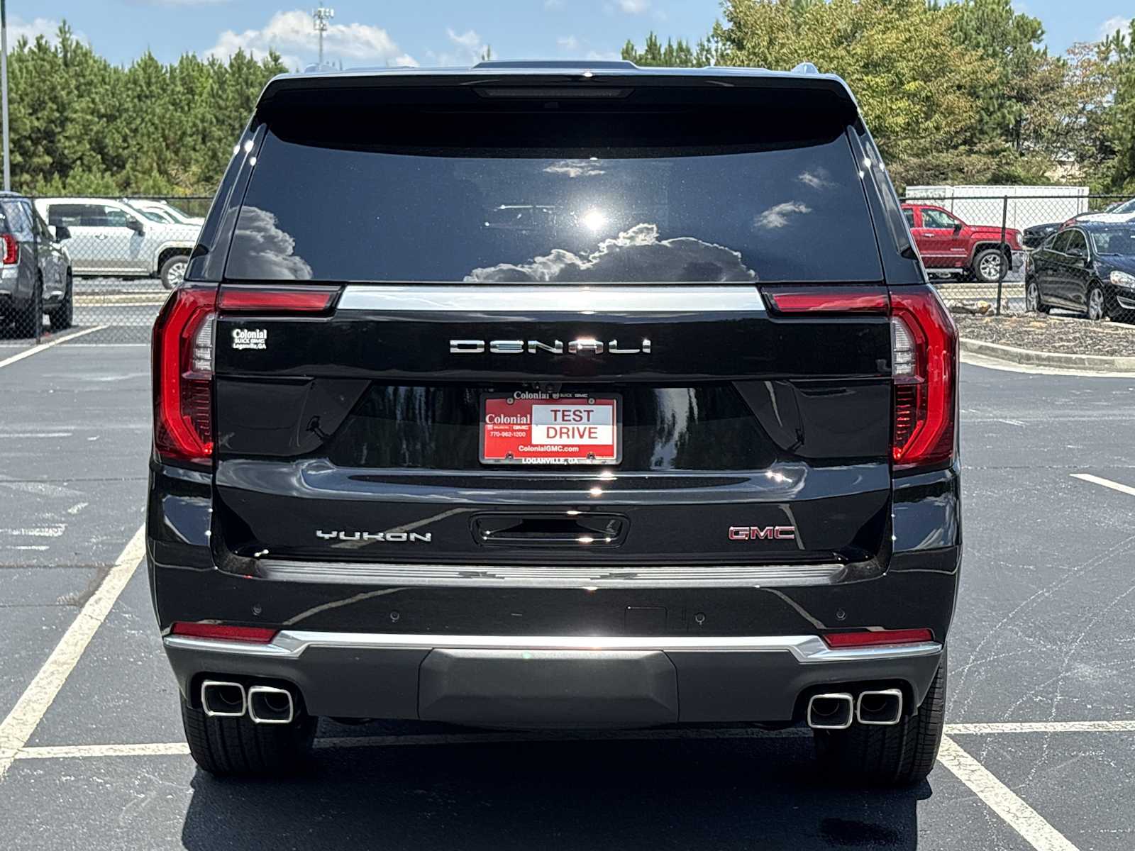 2026 GMC Yukon Denali - Photo 21
