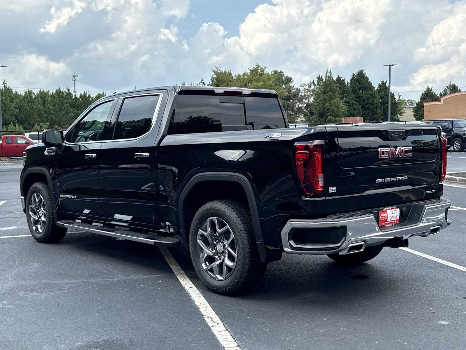 2026 GMC Sierra 1500 SLT - Photo 23