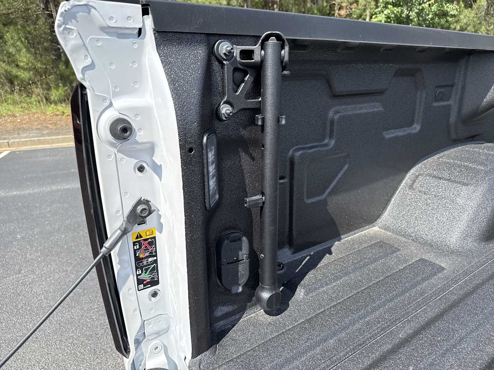 2025 GMC Sierra 3500HD Denali Ultimate - Photo 39