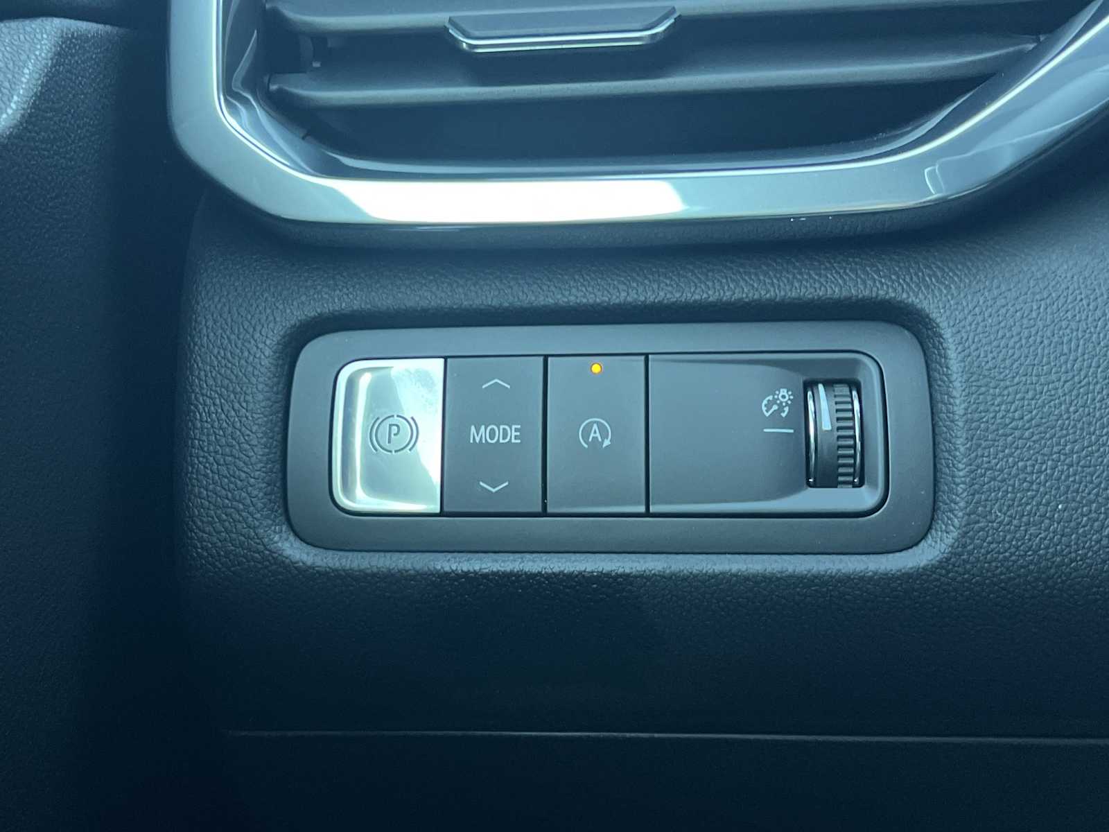 2026 GMC Acadia Elevation - Photo 14