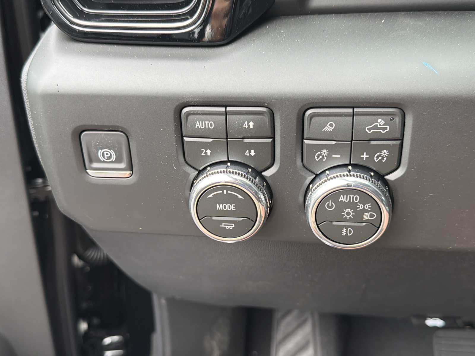 2026 GMC Sierra 2500HD AT4 - Photo 13