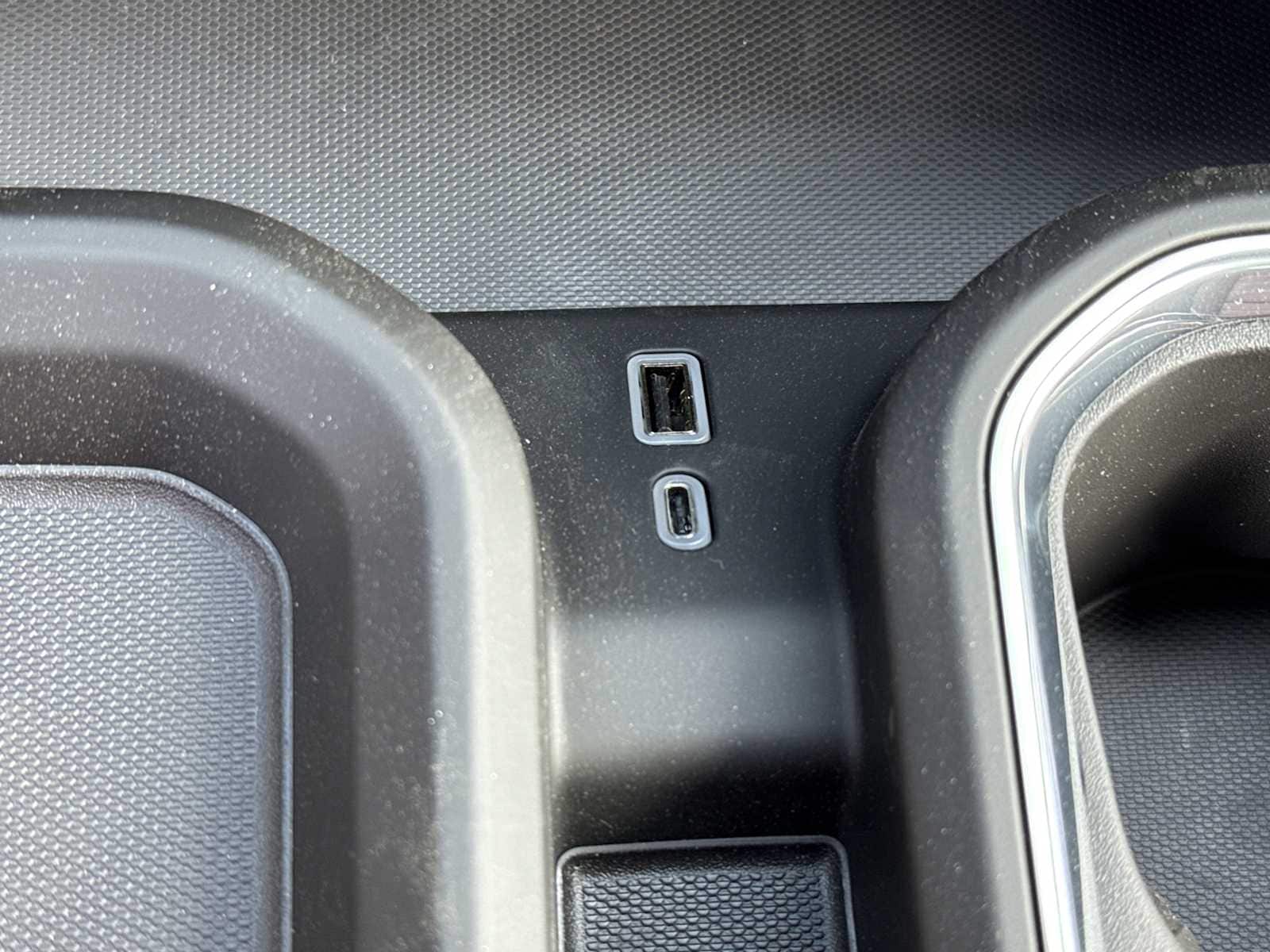 2025 GMC Sierra 3500HD Denali Ultimate - Photo 12