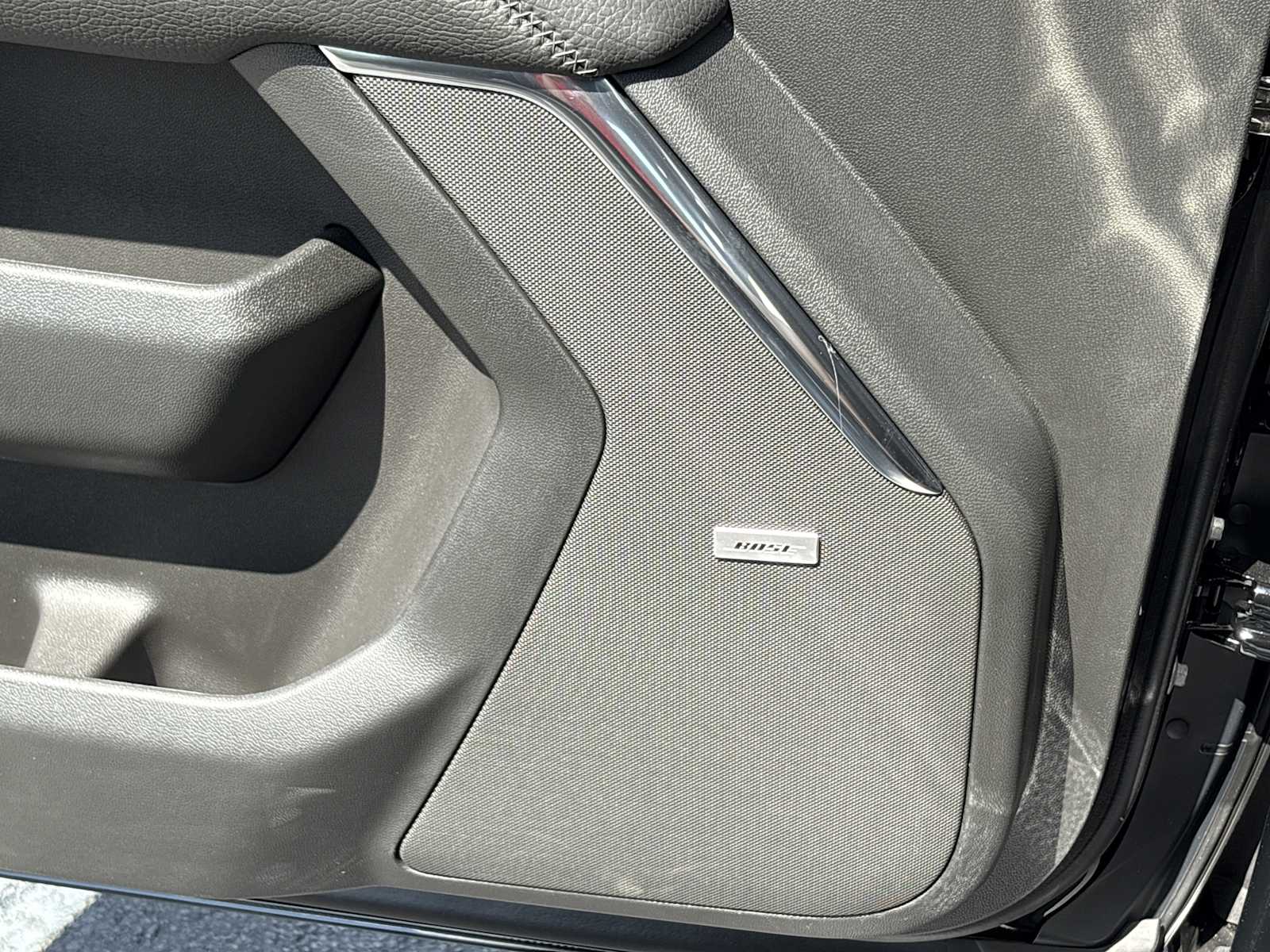 2026 GMC Yukon Denali - Photo 14