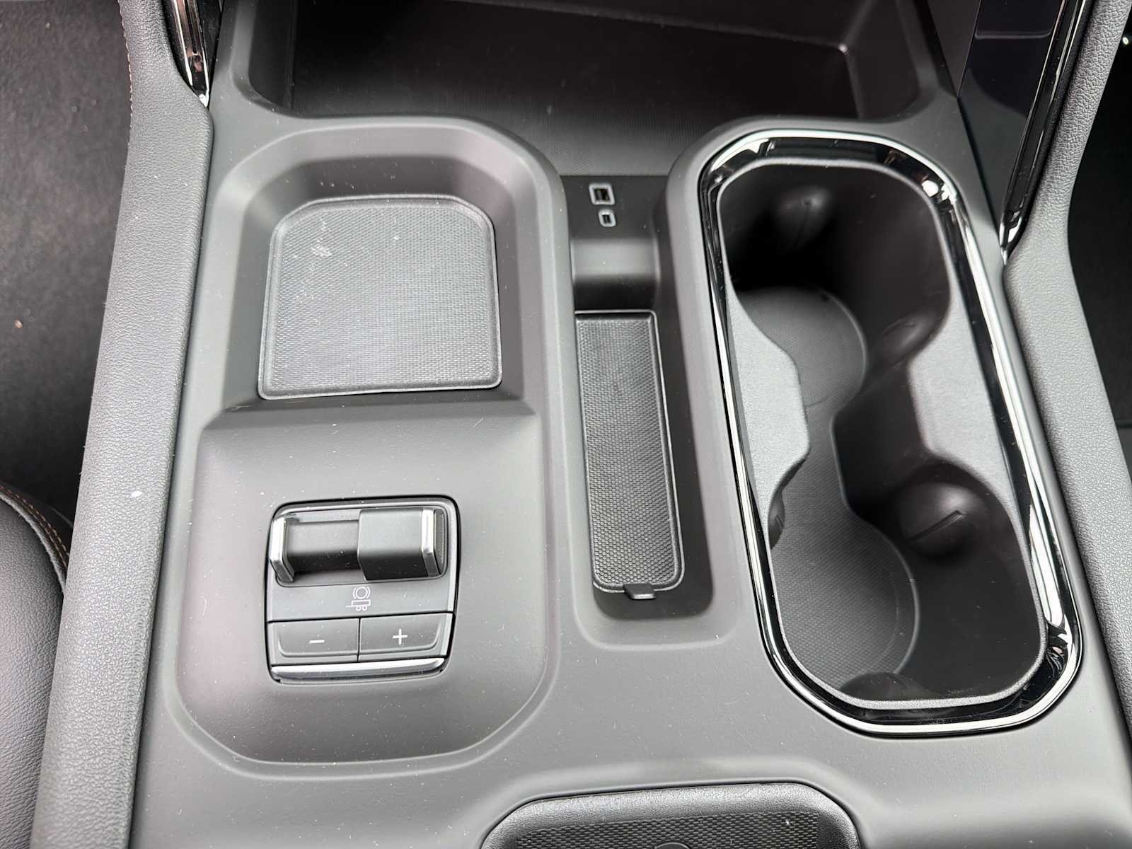 2026 GMC Sierra 2500HD AT4 - Photo 10