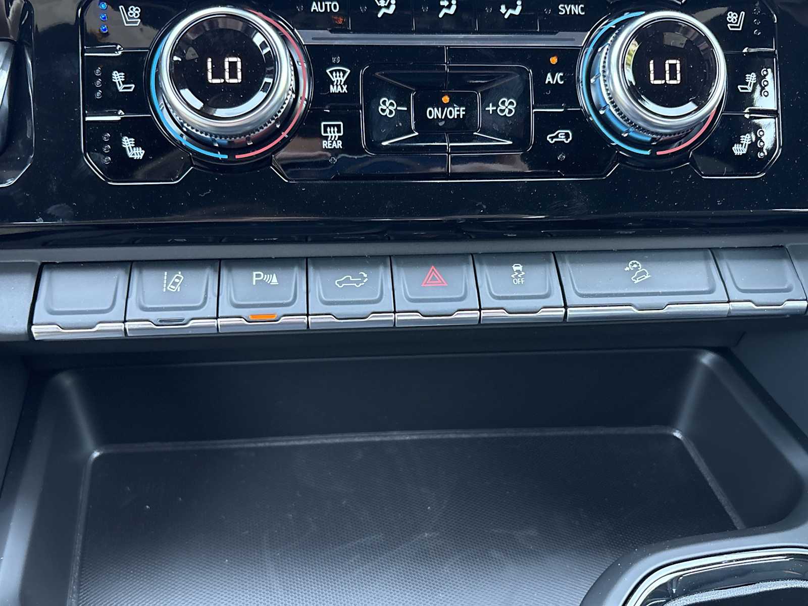2026 GMC Sierra 2500HD AT4 - Photo 7