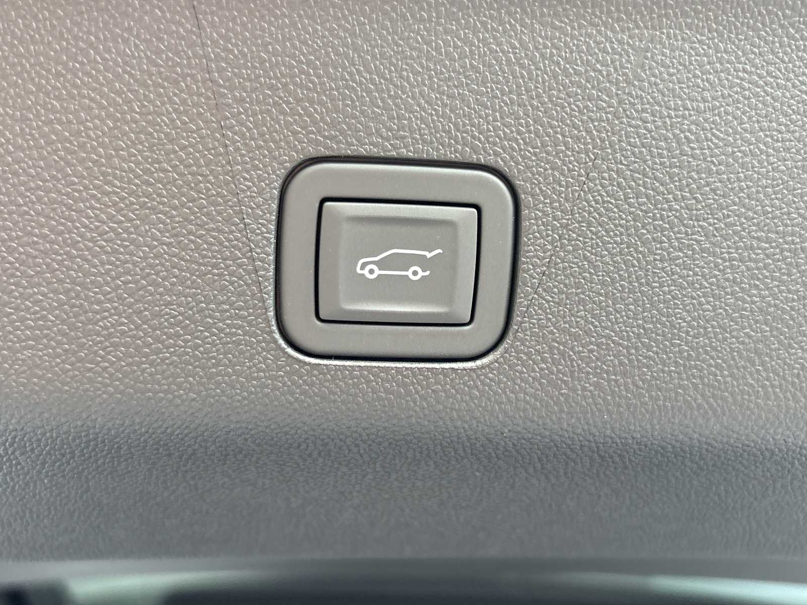 2026 GMC Yukon XL Denali Ultimate - Photo 24