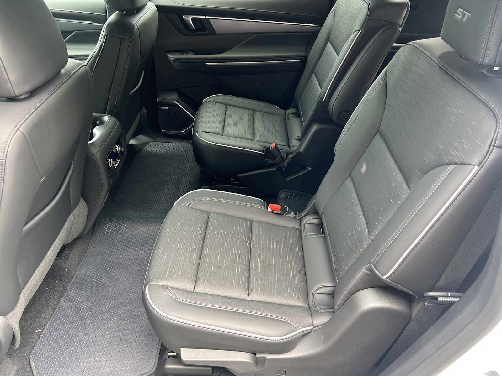 2026 Buick Enclave Sport Touring - Photo 22
