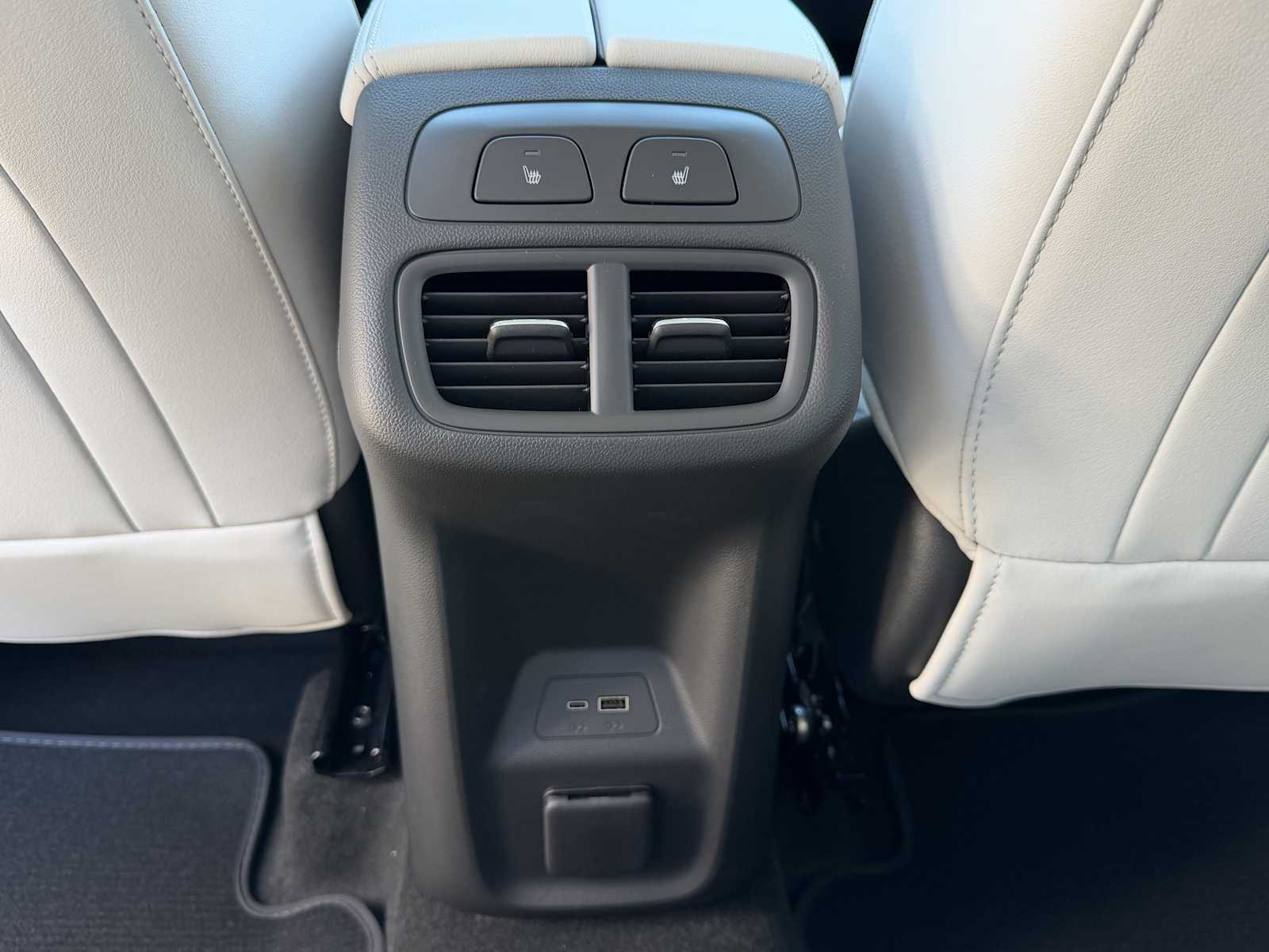 2026 Buick Envision Avenir - Photo 26