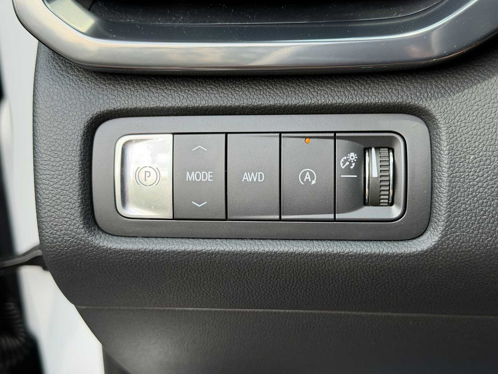 2026 GMC Acadia AT4 - Photo 14