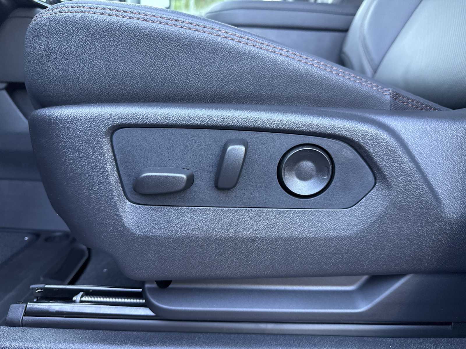 2026 GMC Sierra 2500HD AT4 - Photo 21