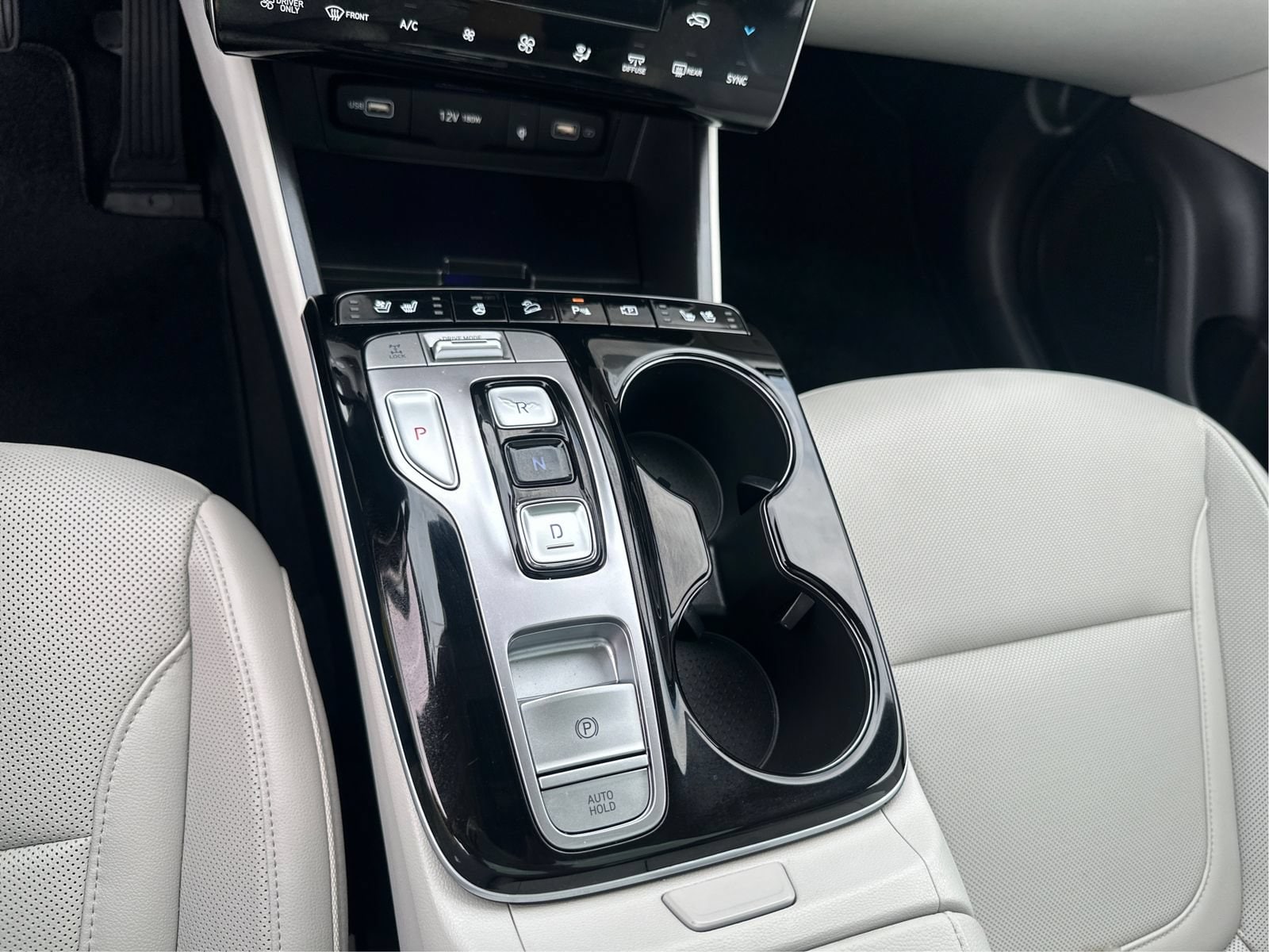 2024 Hyundai Tucson Limited - Photo 16