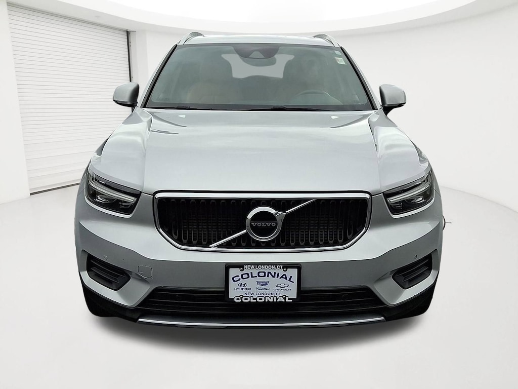 Used 2019 Volvo XC40 Momentum