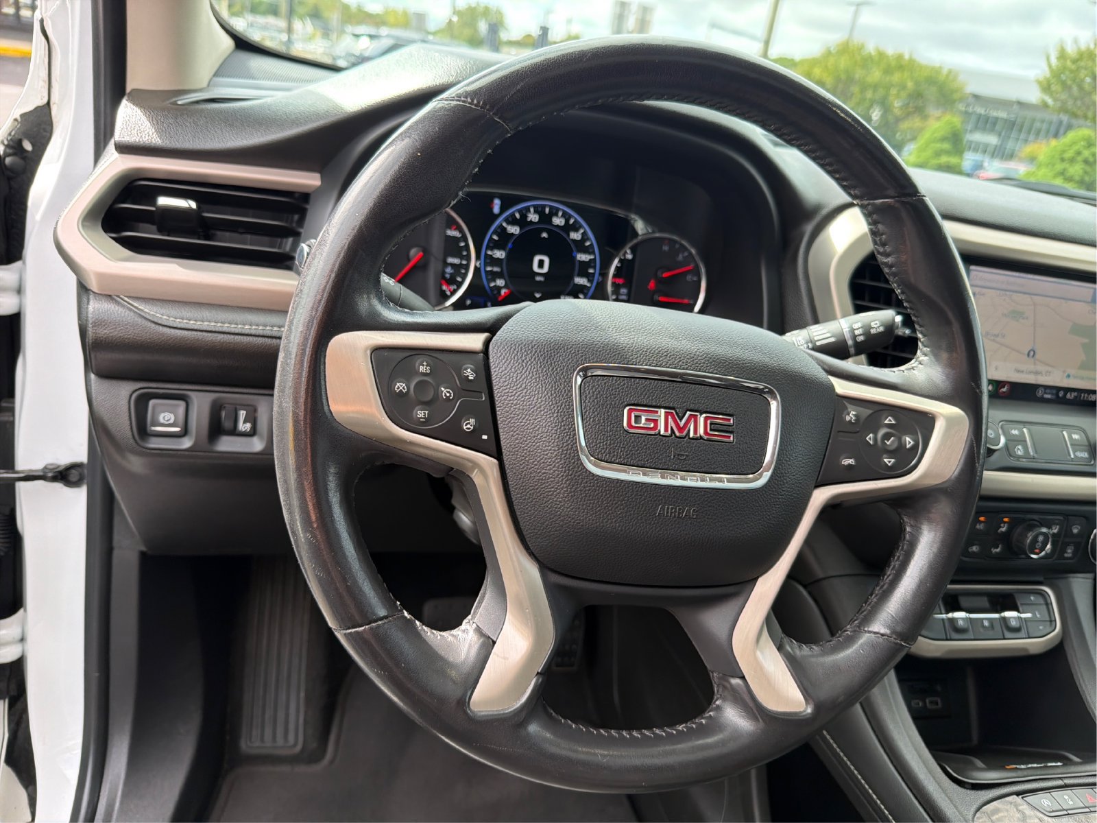 2022 GMC Acadia Denali - Photo 18