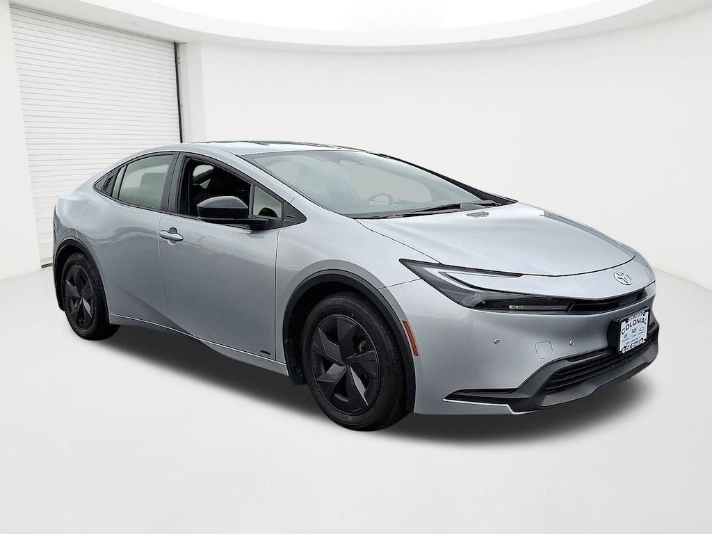 Used 2023 Toyota Prius LE
