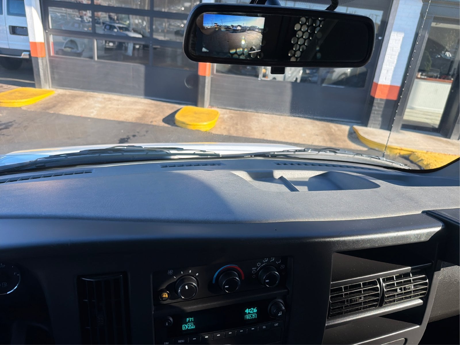 2025 GMC Savana Cargo Work Van - Photo 13