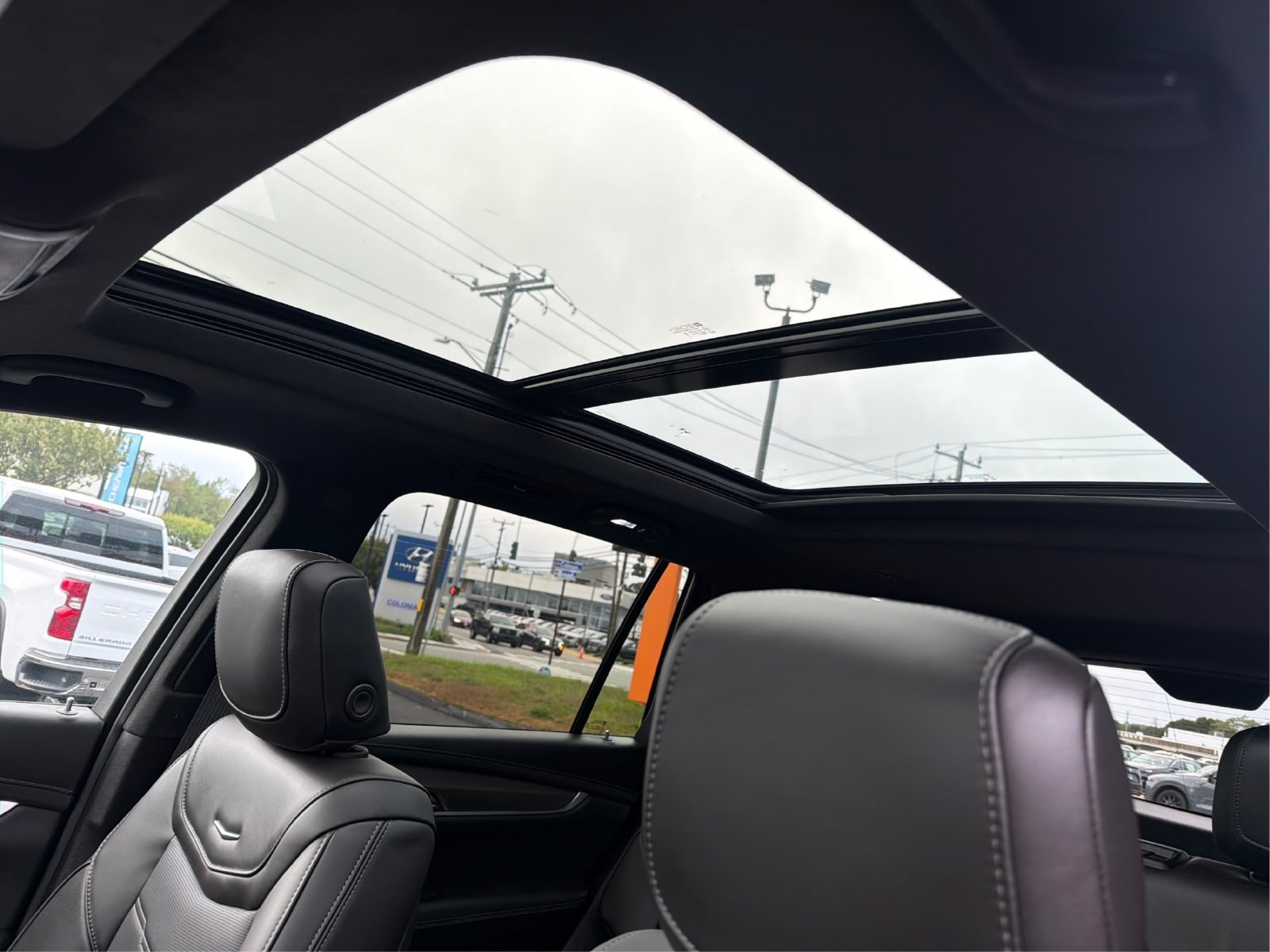 2025 Cadillac XT6 Sport - Photo 12